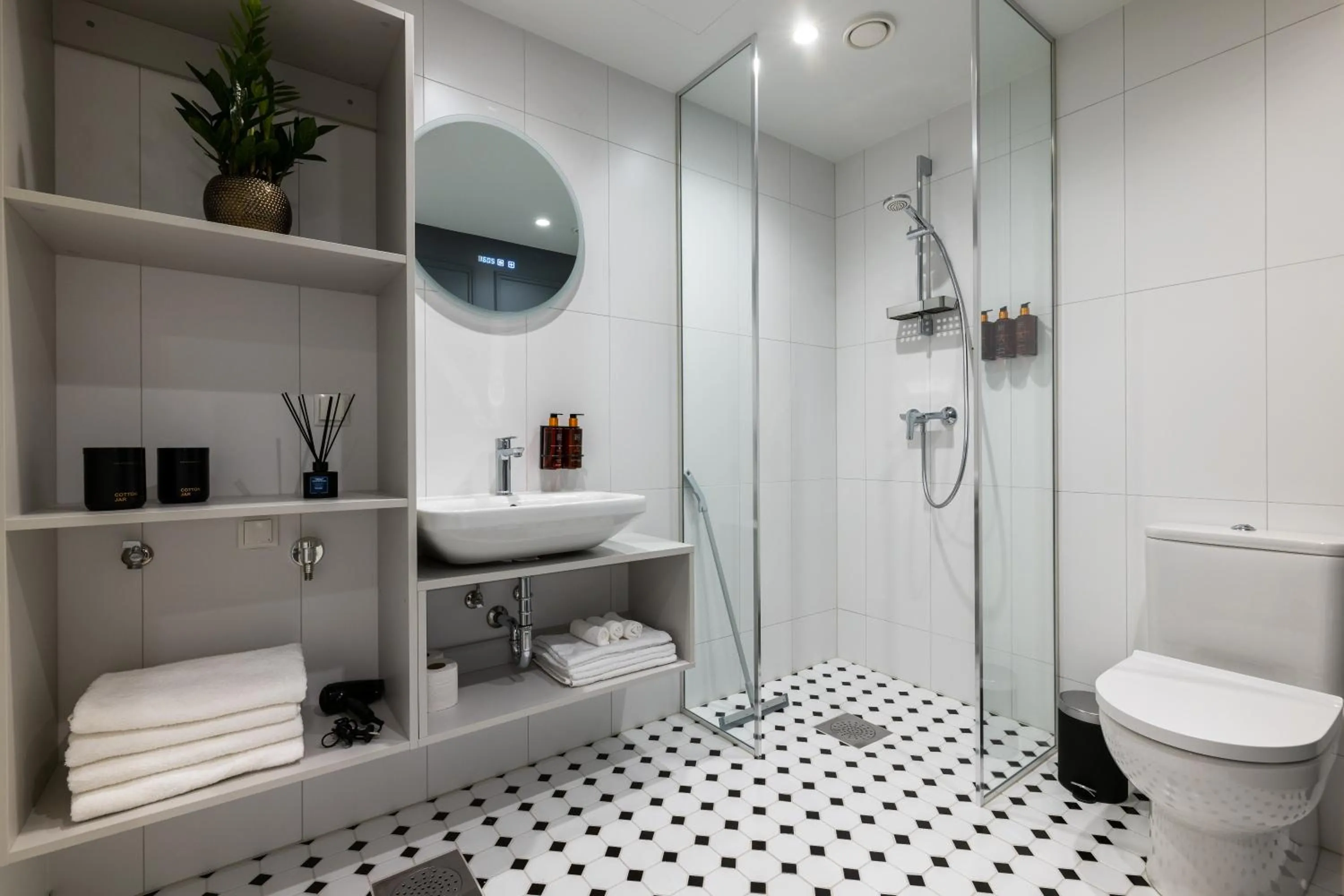 Bathroom in Bob W Tallinn City Centre - Ambassador