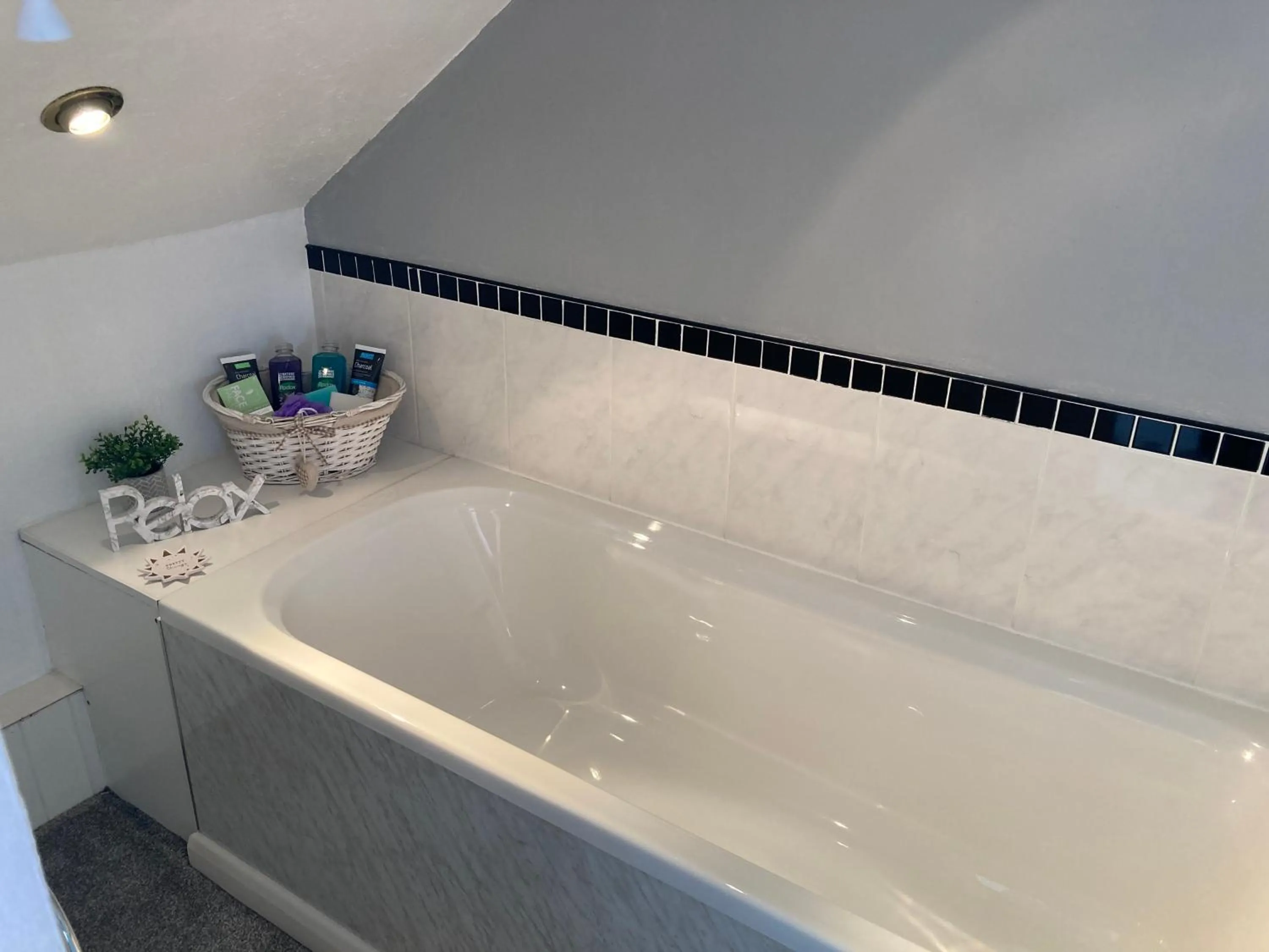 Bathroom in Ellies Guest House