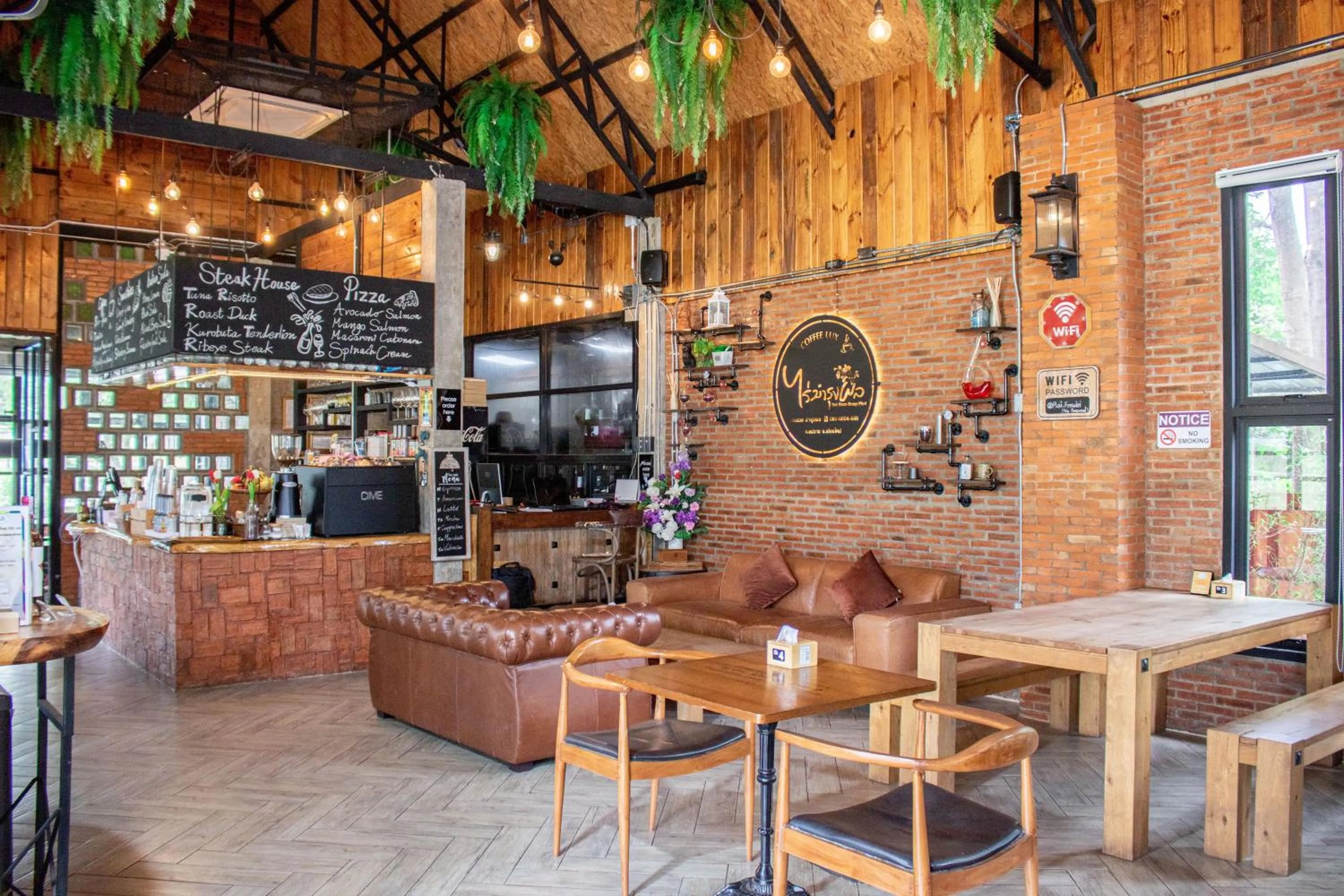 Restaurant/places to eat in ไร่บำรุงผล Raibumrungphol