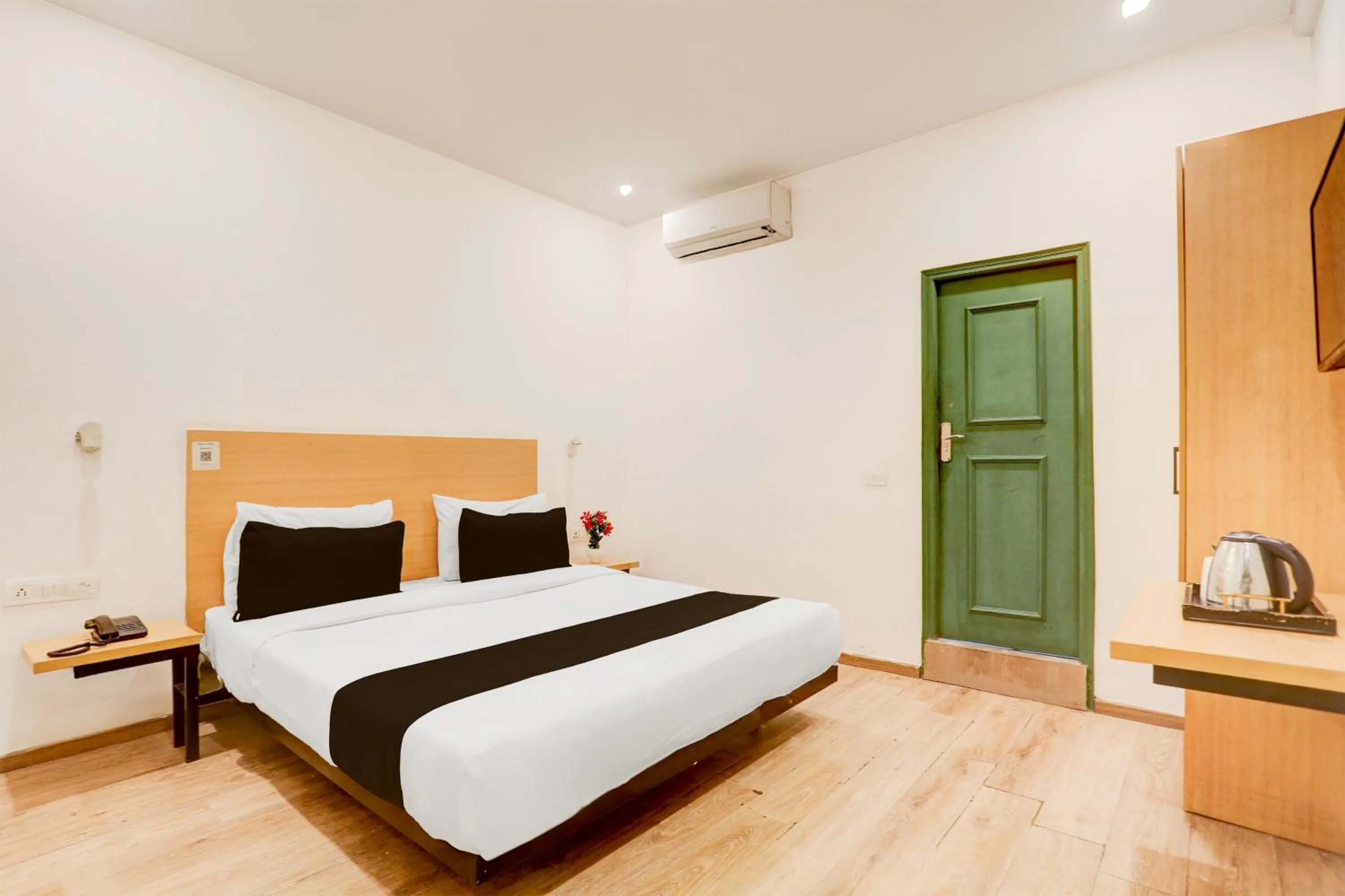 Bedroom, Bed in Townhouse Sector 64 Near WorldMark Gurugram Formerly Vero