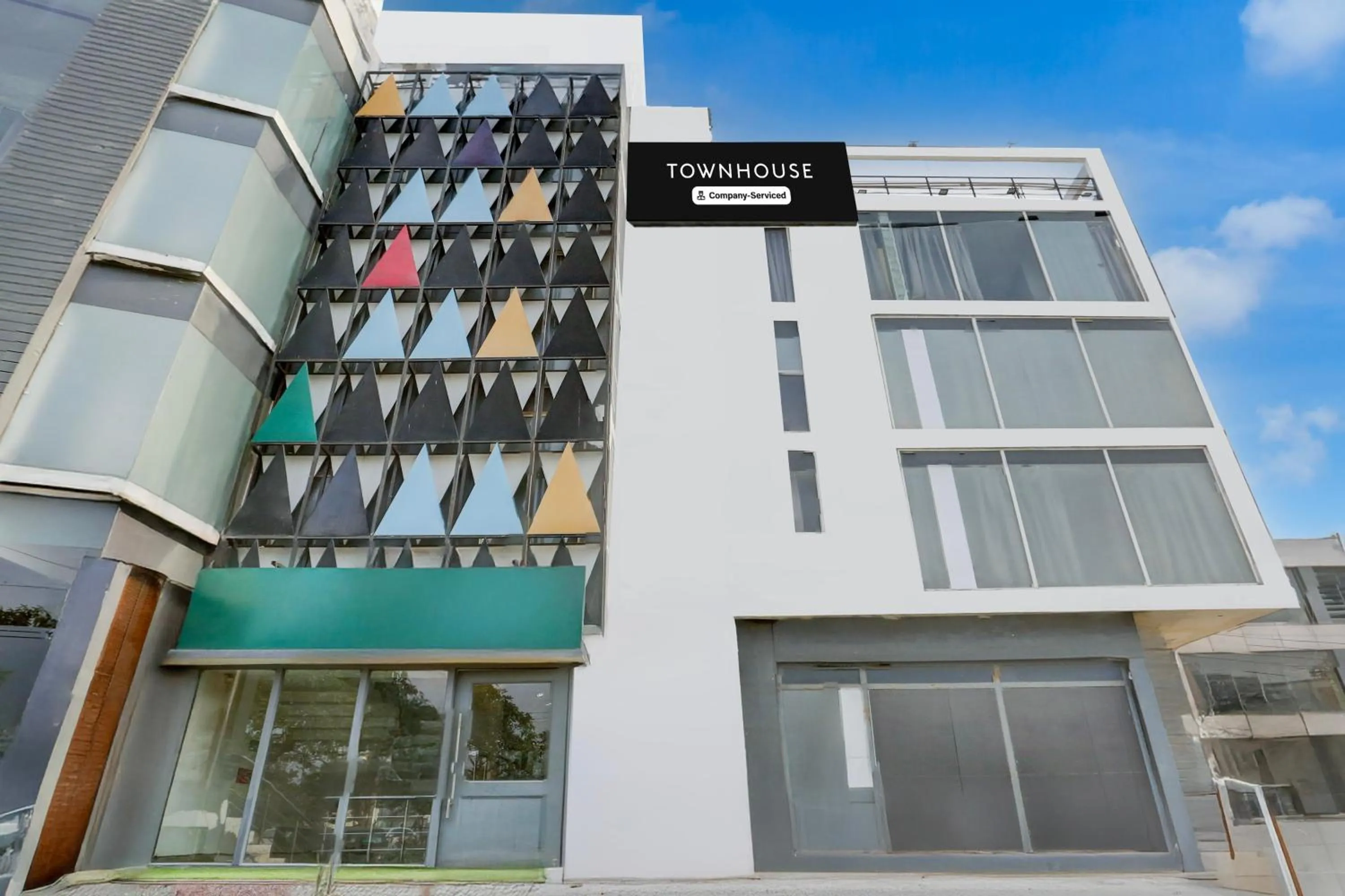 Facade/entrance in Townhouse Sector 64 Near WorldMark Gurugram Formerly Vero