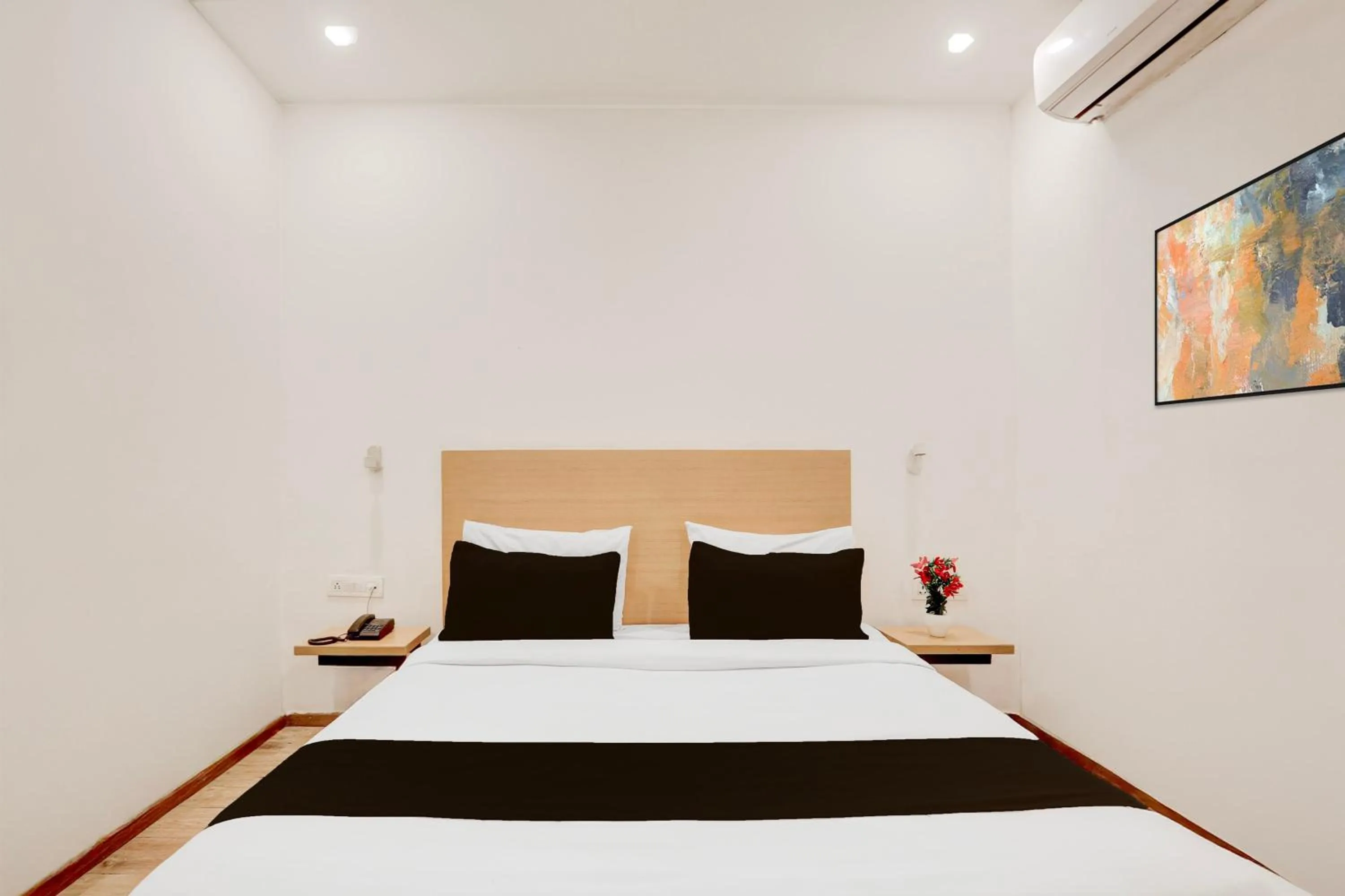 Bedroom, Bed in Townhouse Sector 64 Near WorldMark Gurugram Formerly Vero