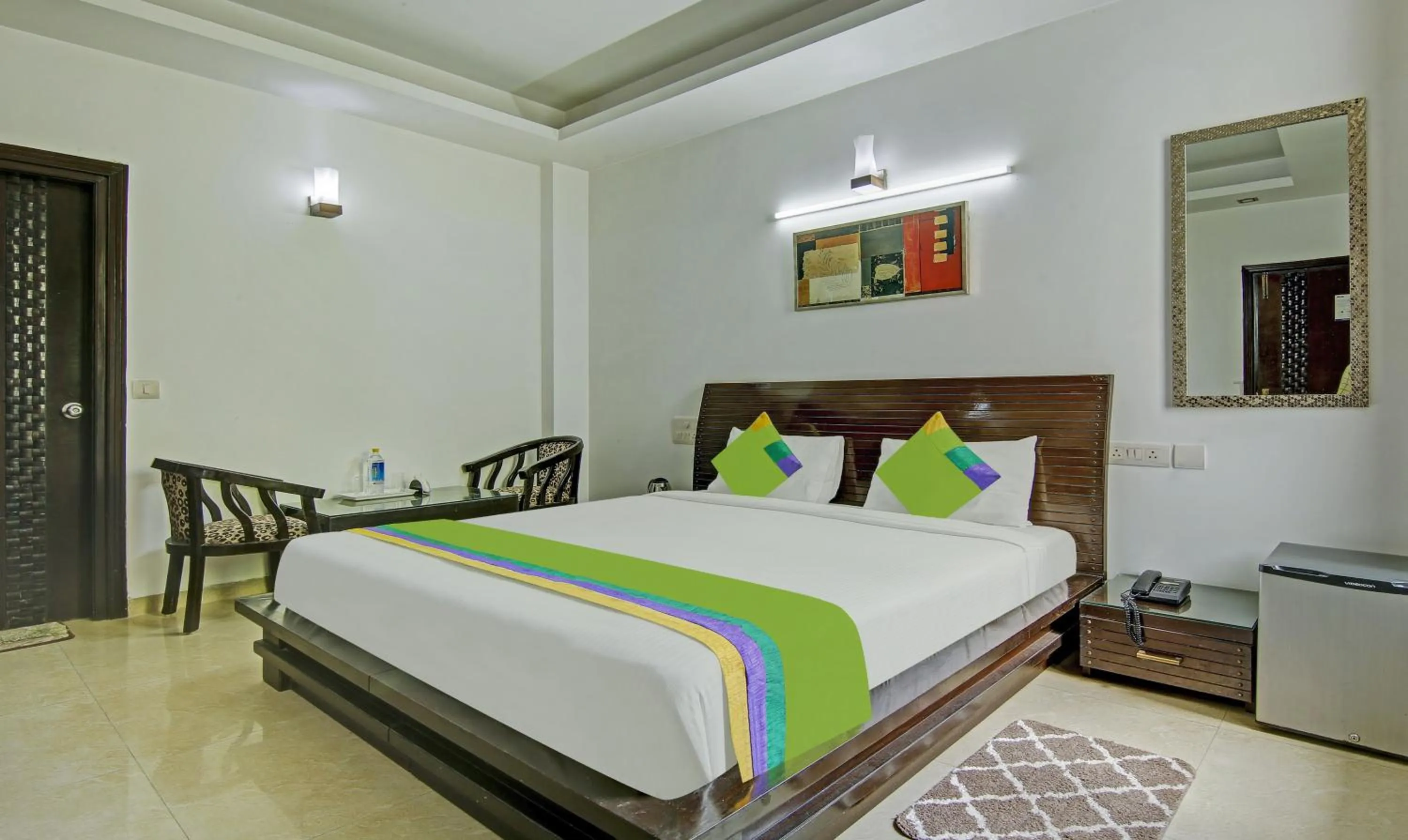 Bed in Blue Moon Residency Hotel & Restaurant
