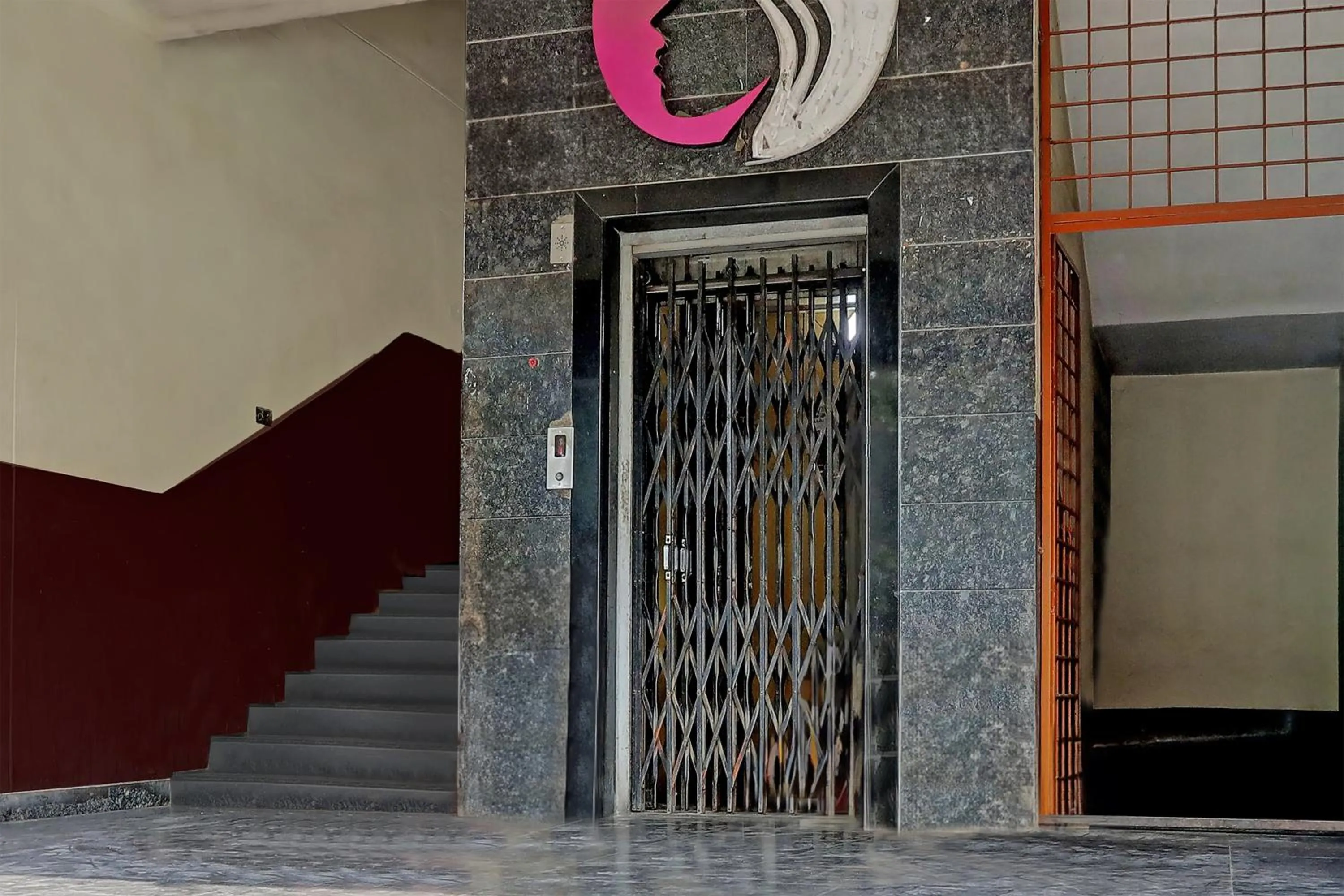 Facade/entrance in OYO 76687 HYD620-MOCA