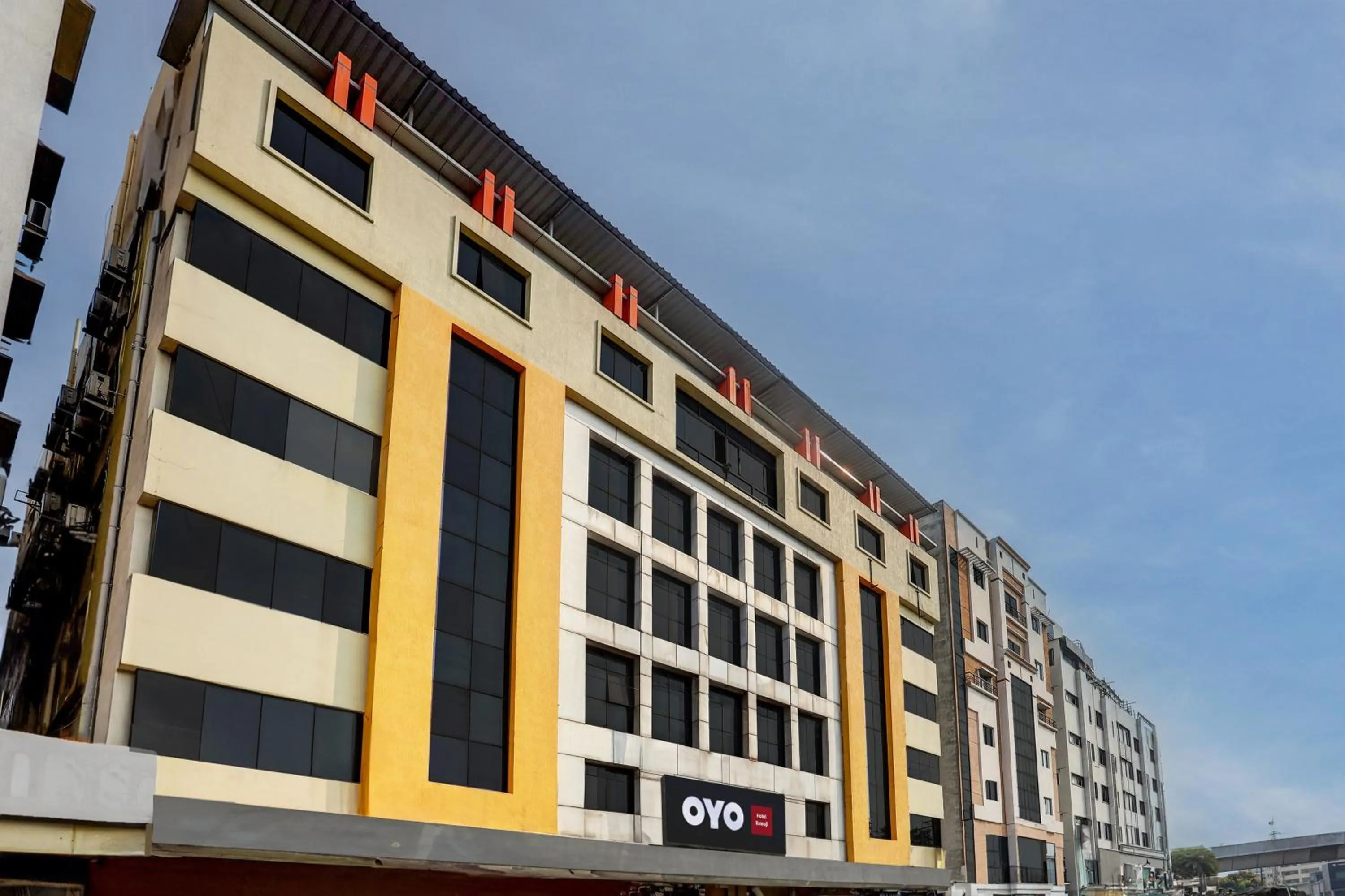 Facade/entrance in OYO 76687 HYD620-MOCA