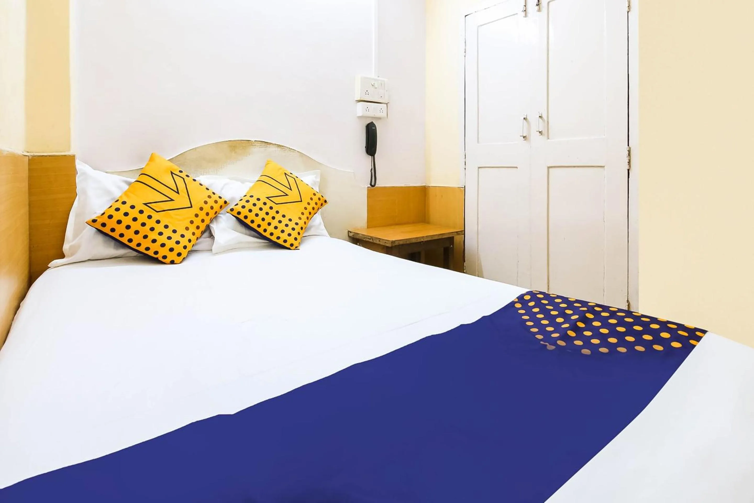 Bedroom, Bed in SPOT ON Standard