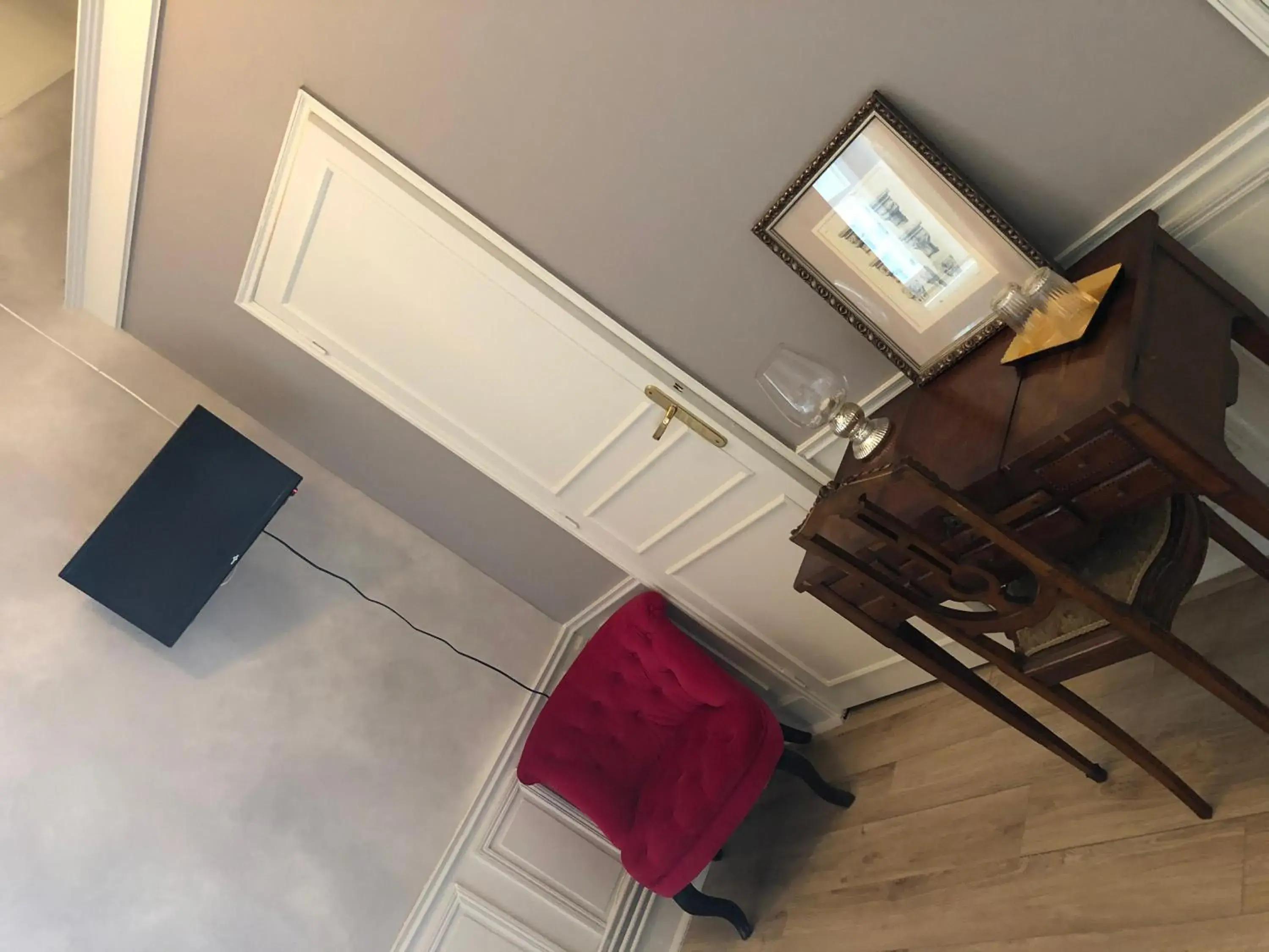 Double Room with Private Bathroom - single occupancy in Château d'en haut Double Room with Private Bathroom - single occupancy in Château d'en haut