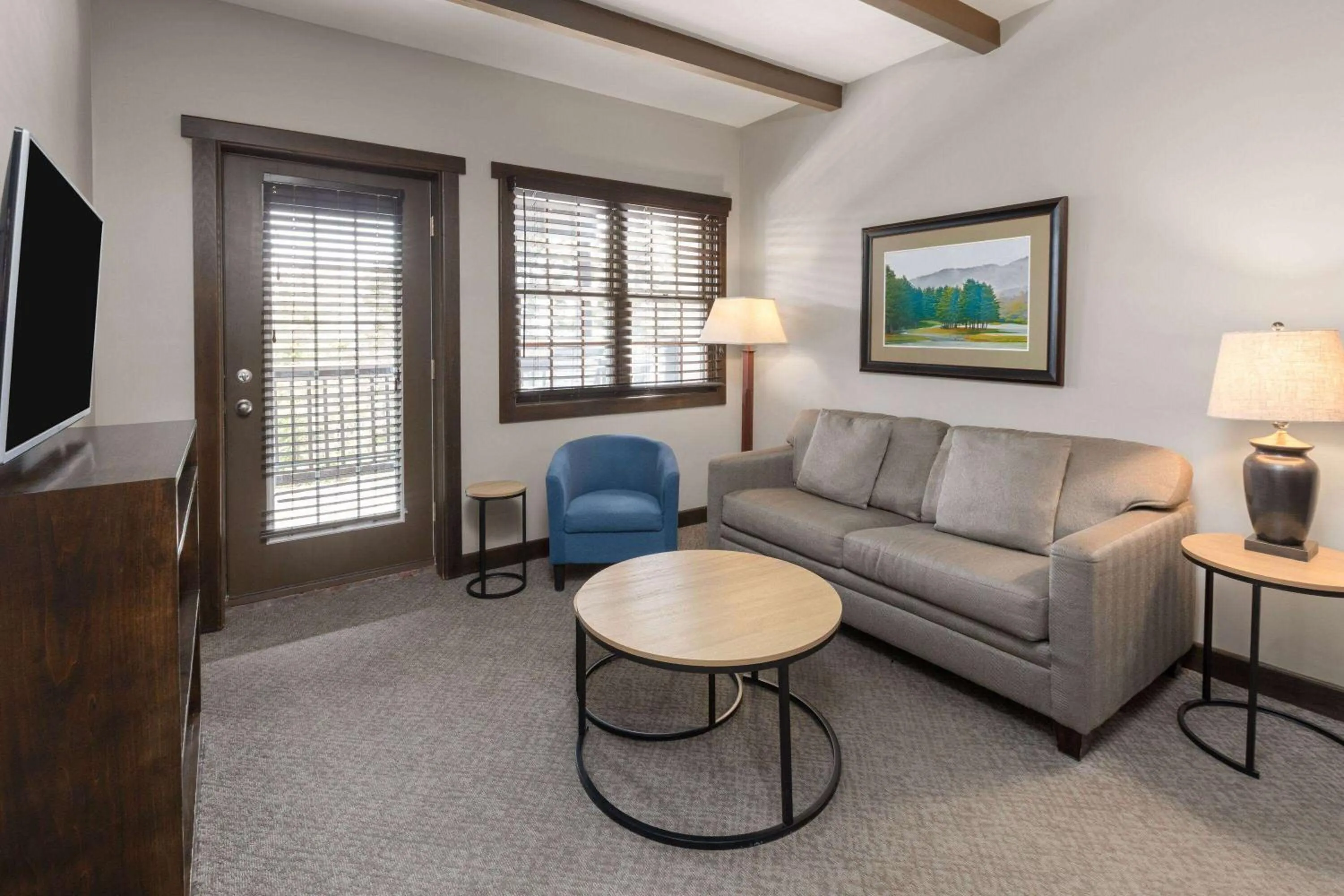 Photo of the whole room in Corduroy Inn and Lodge, Trademark Collection by Wyndham