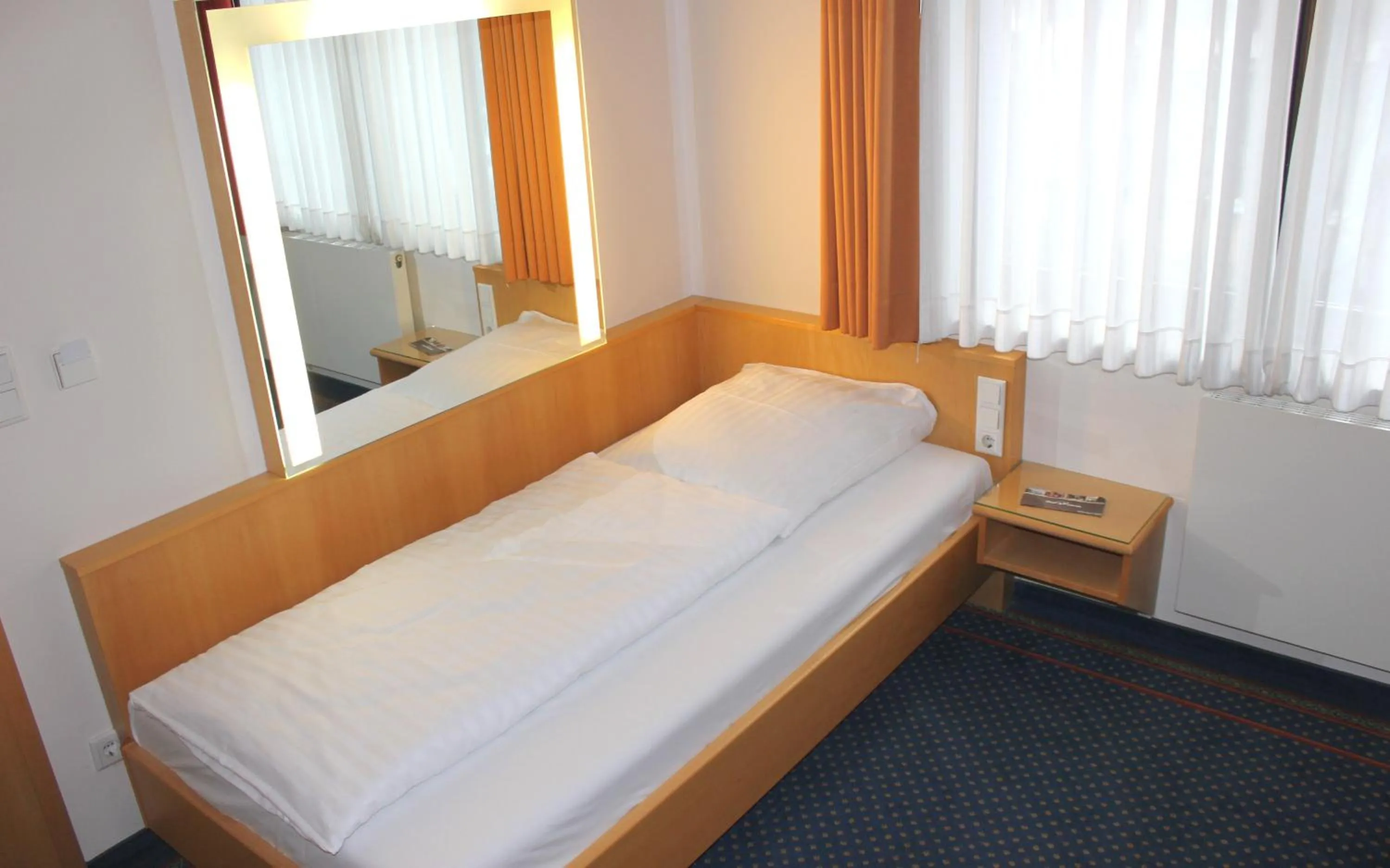 Bed in Hotel Victoria