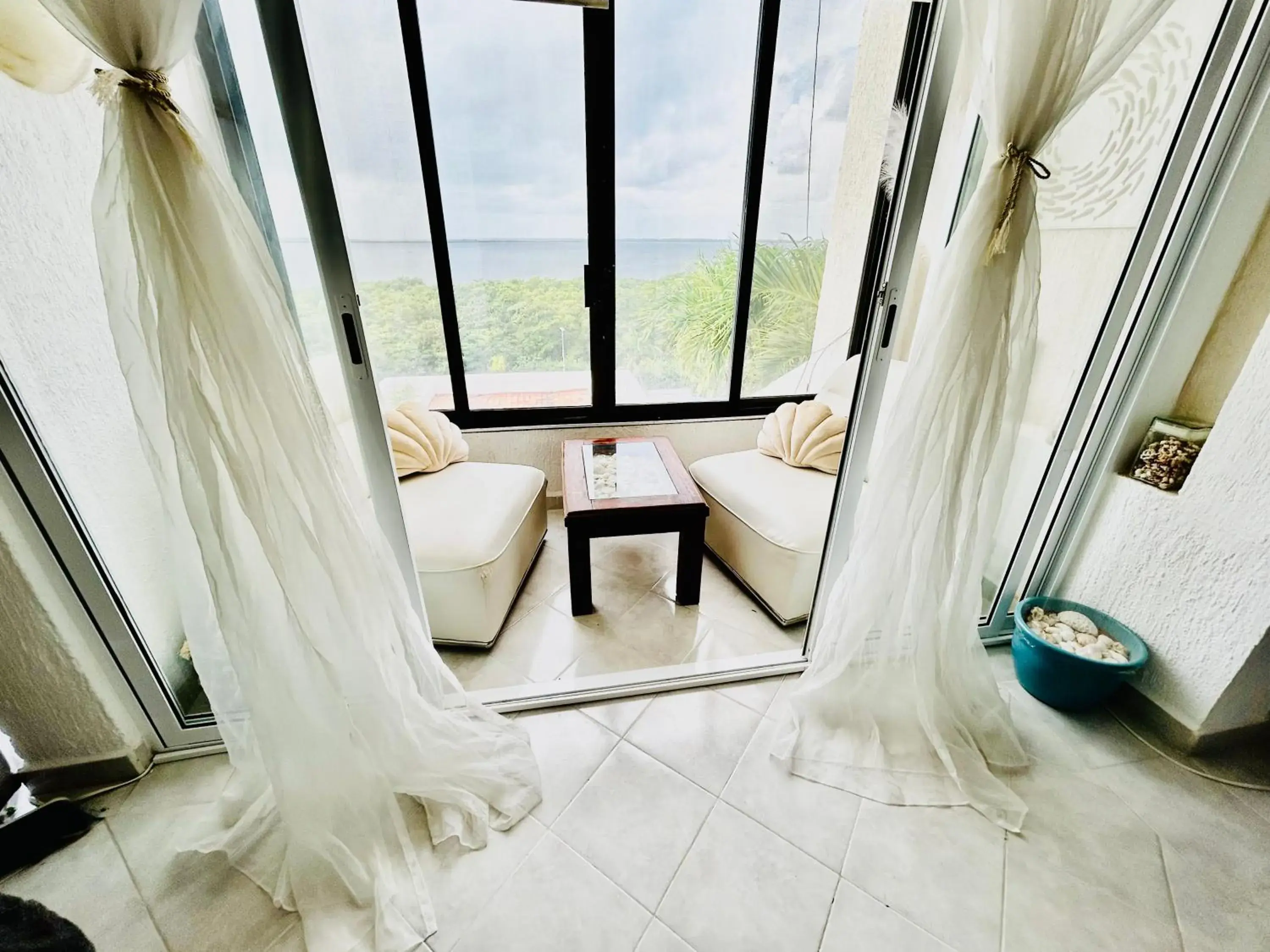 Studio with Lake View in Solymar Beach Condos Studio with Lake View in Solymar Beach Condos