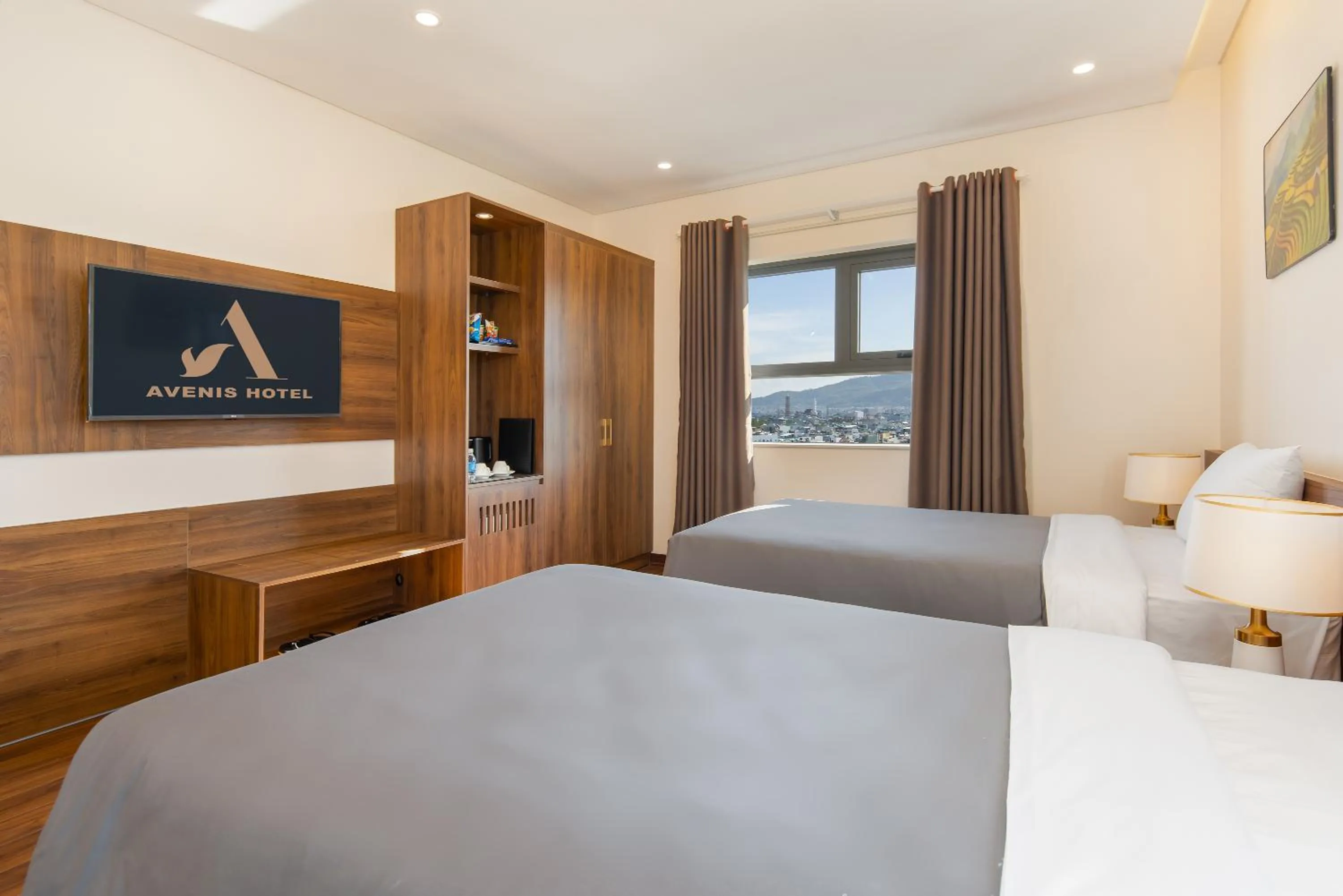Mountain view, Bed in Avenis Hotel