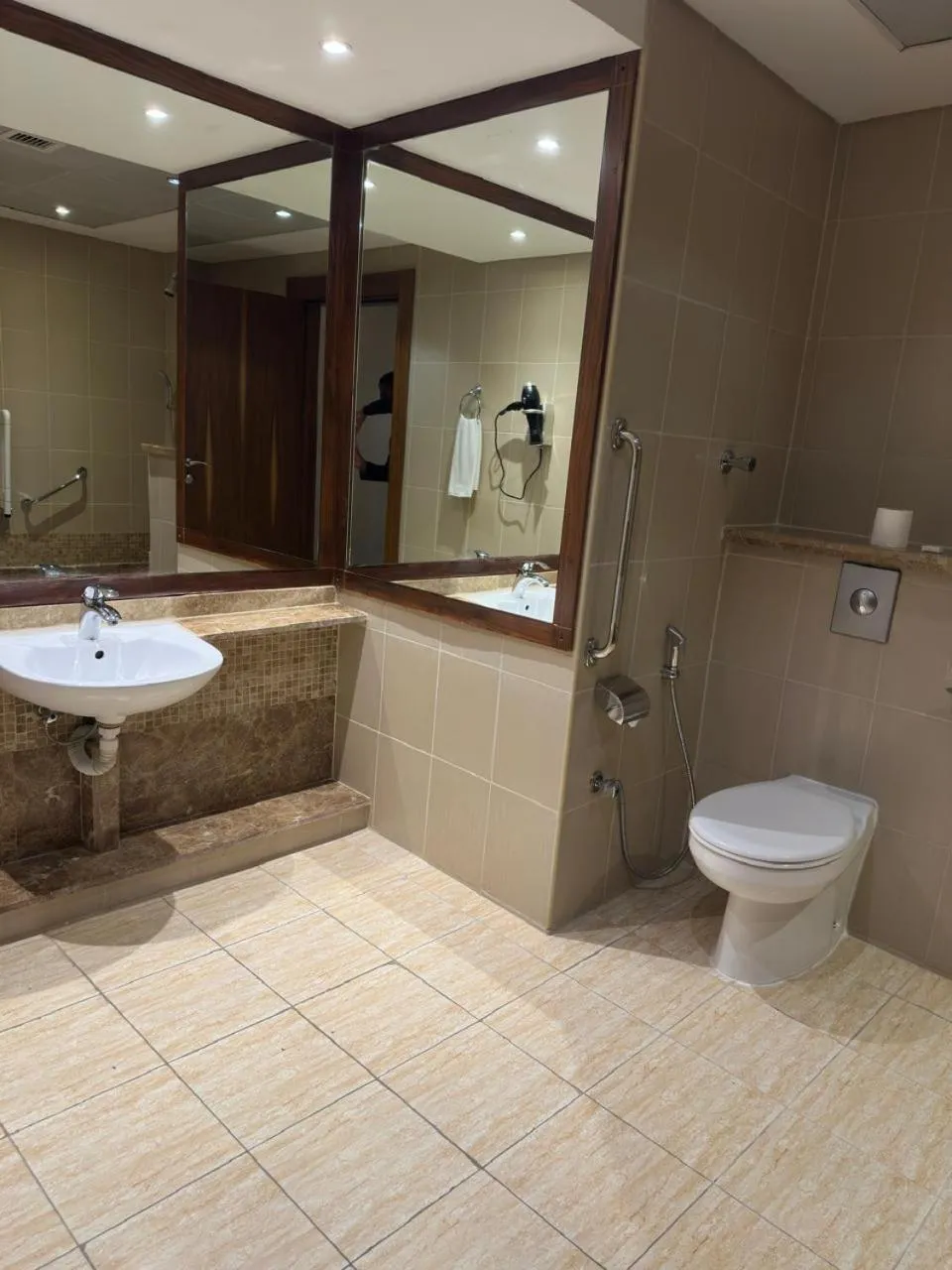 Bathroom in Al Khaleej Palace Deira Hotel