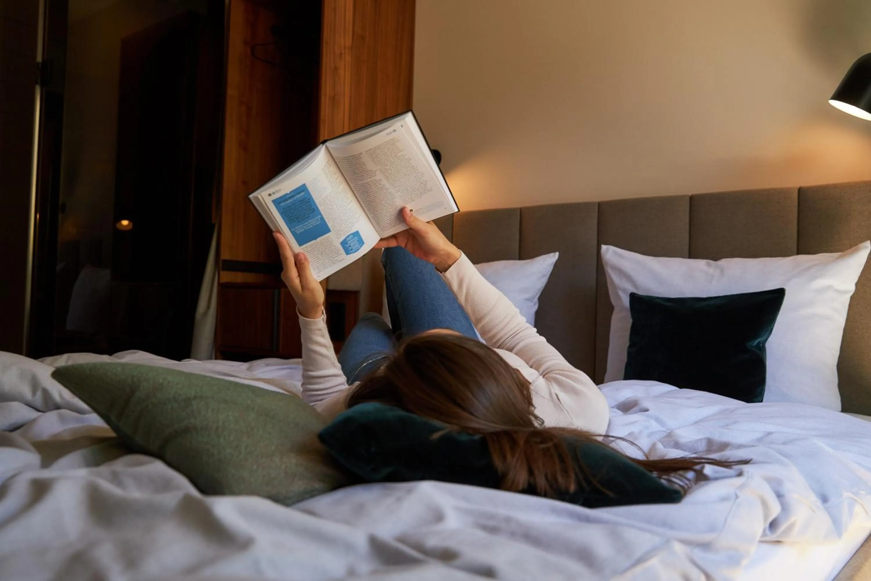 Photo of the whole room, Bed in Cocoon Sendlinger Tor