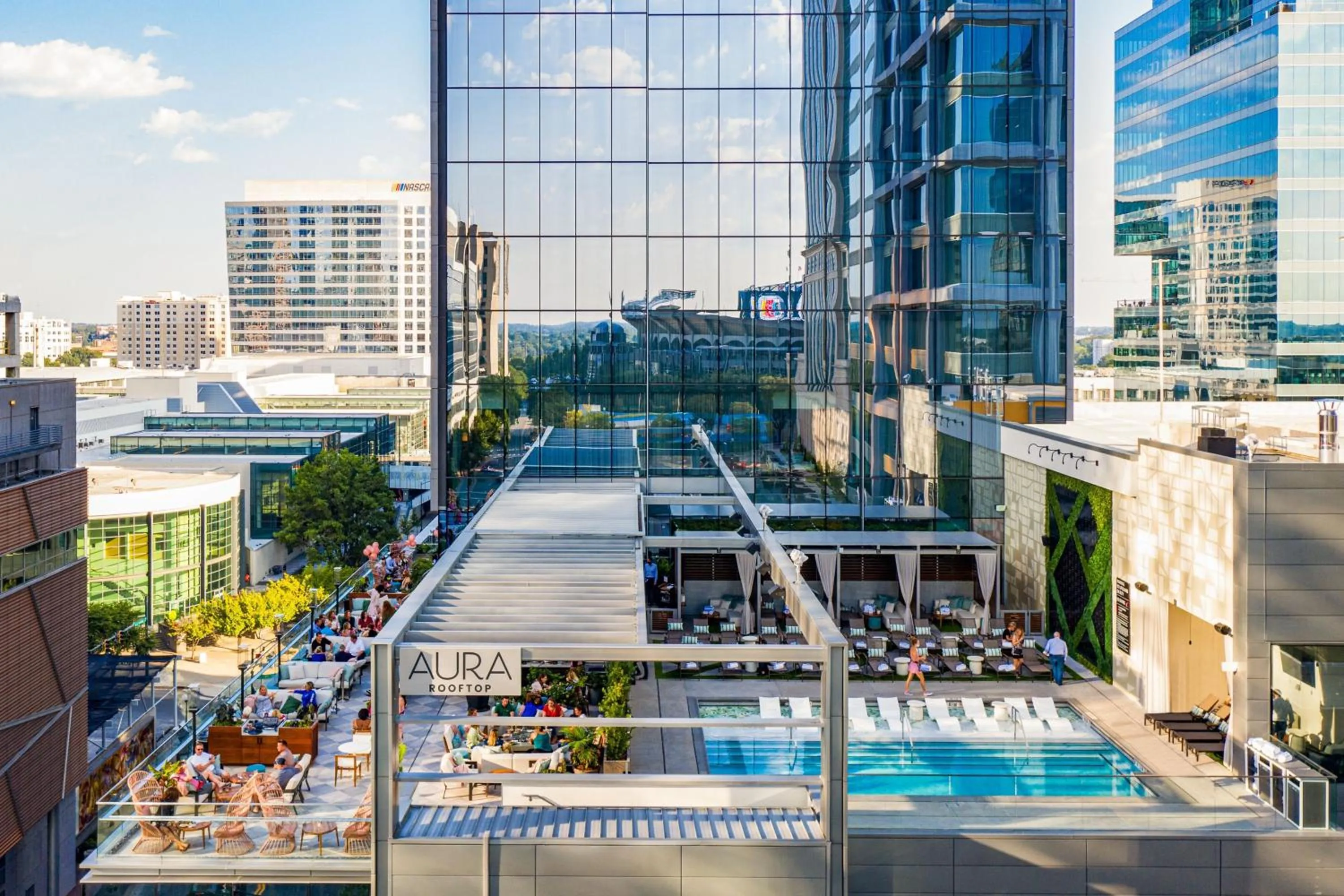 Swimming pool in JW Marriott Charlotte