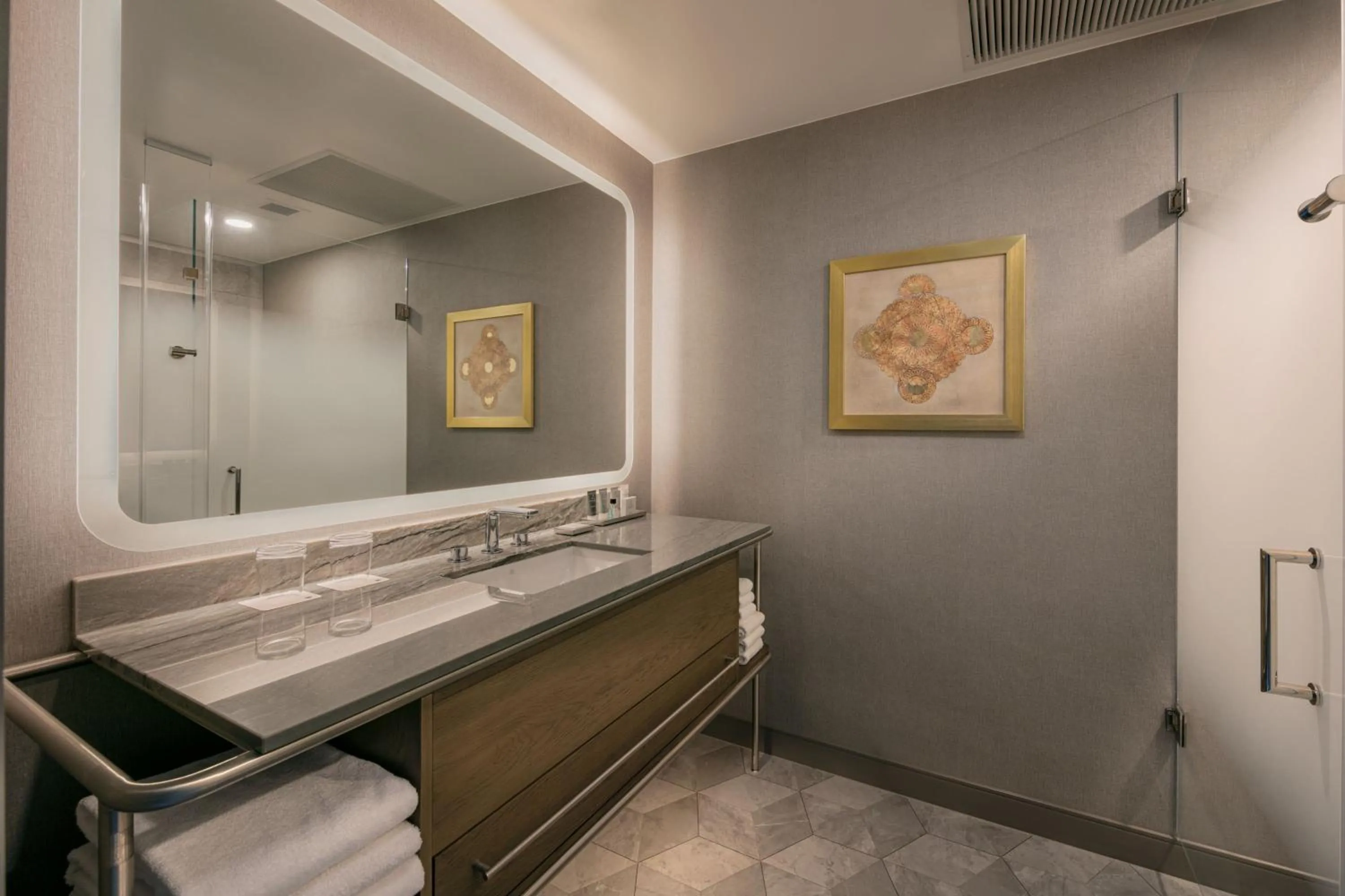 Photo of the whole room in JW Marriott Charlotte