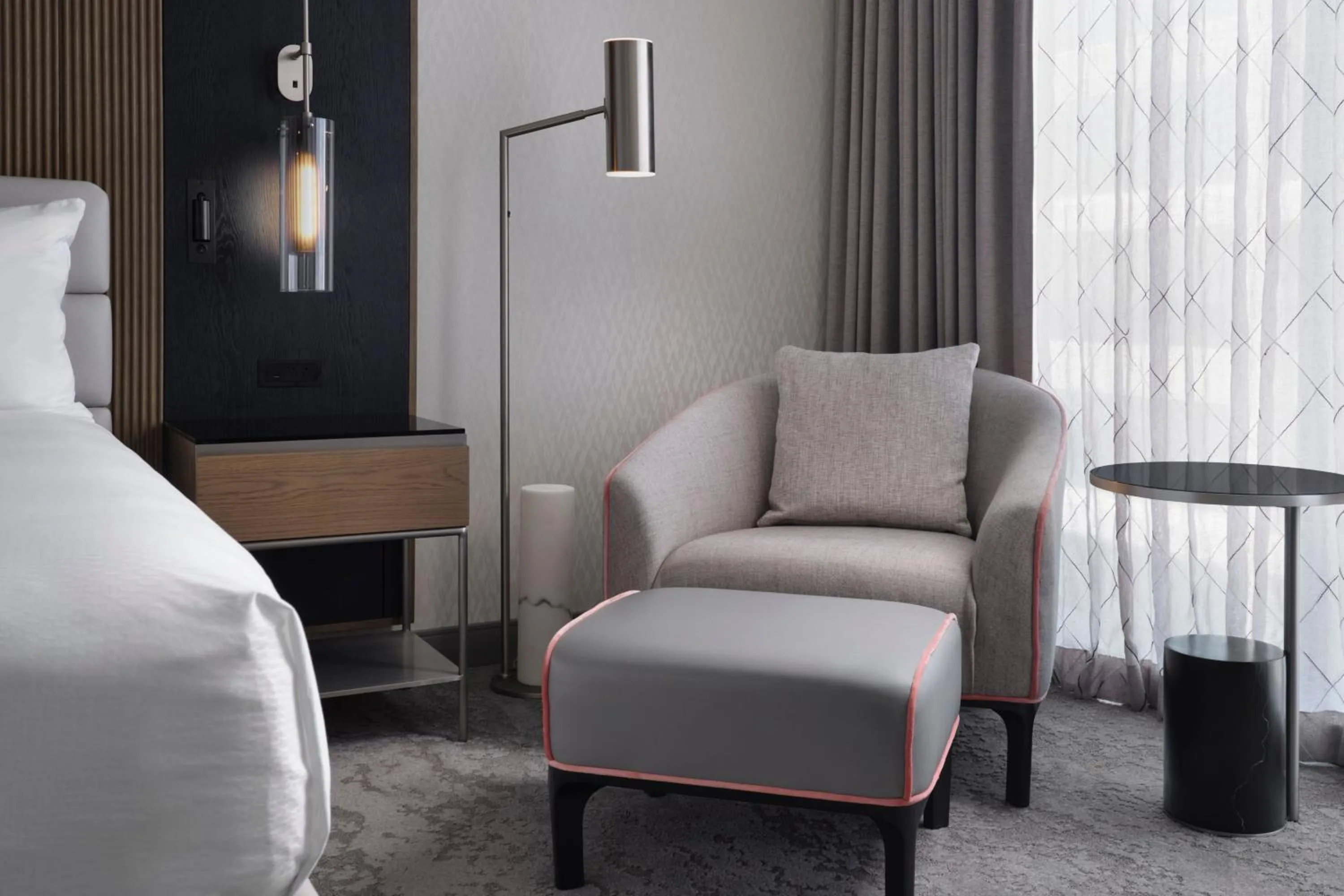 Photo of the whole room, Bed in JW Marriott Charlotte