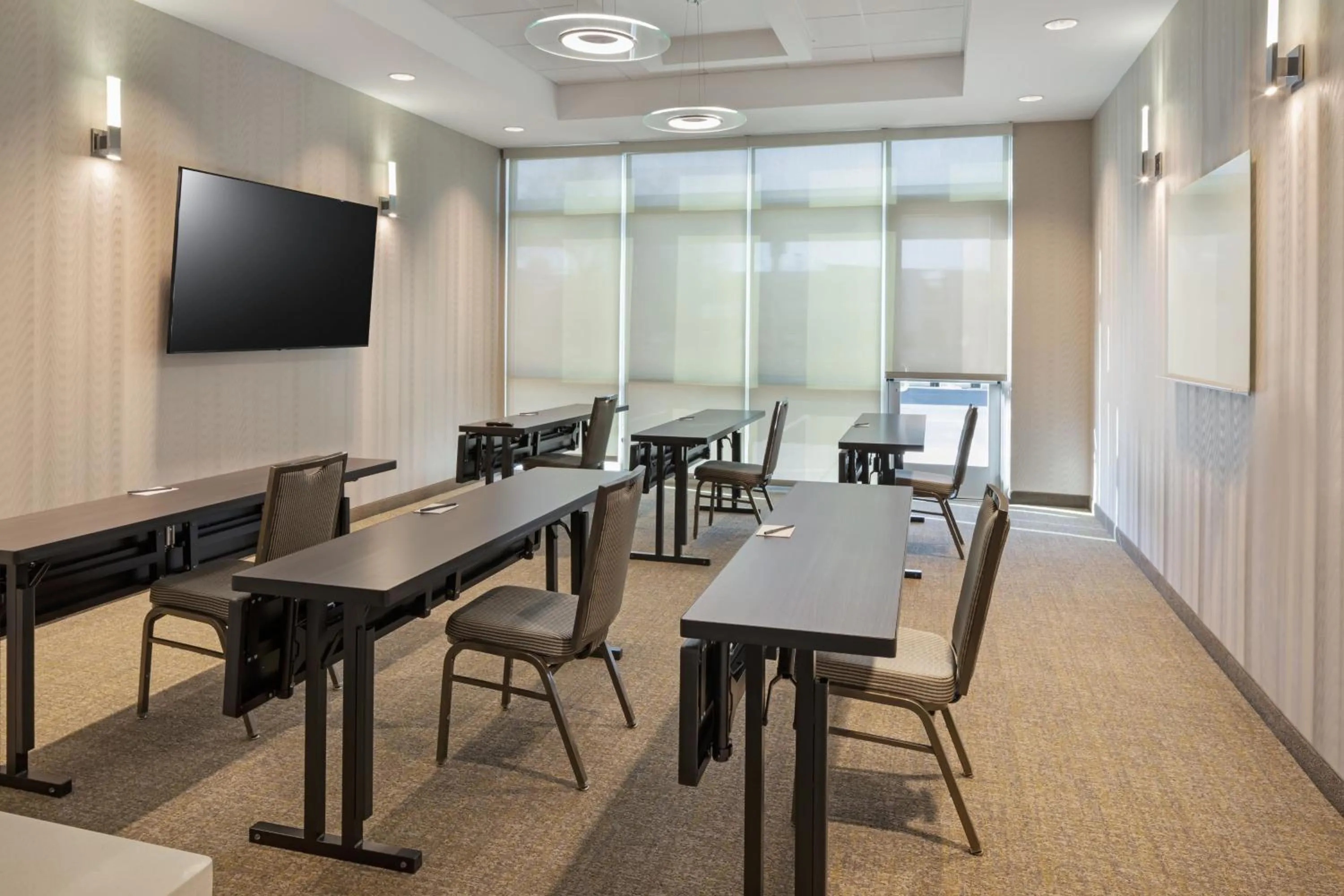 Meeting/conference room in SpringHill Suites by Marriott West Sacramento