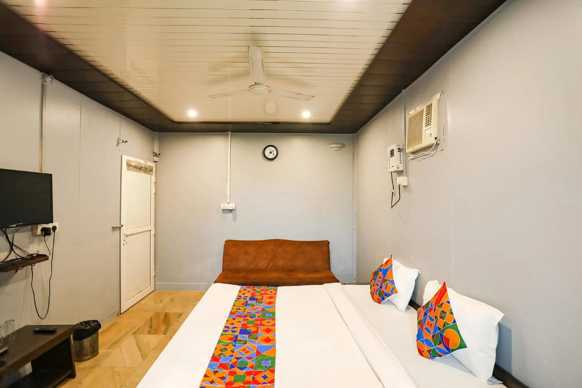 Bedroom, Bed in FabHotel Raka Inn