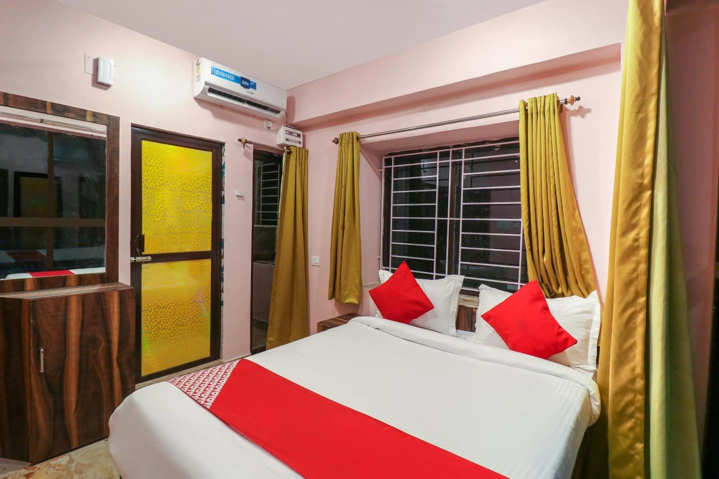 Bedroom, Bed in Collection O NEOSTAY TOWN HOUSE