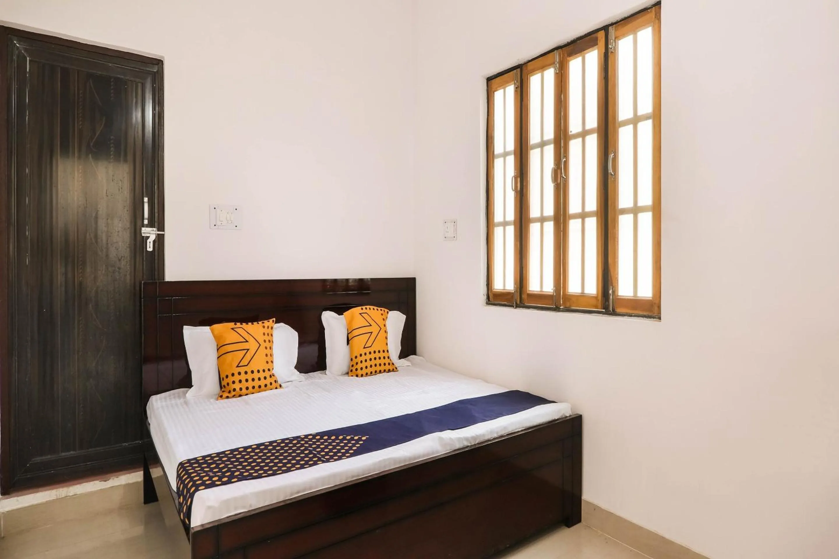 Bedroom, Bed in SPOT ON 76421 Kuldeep Inn