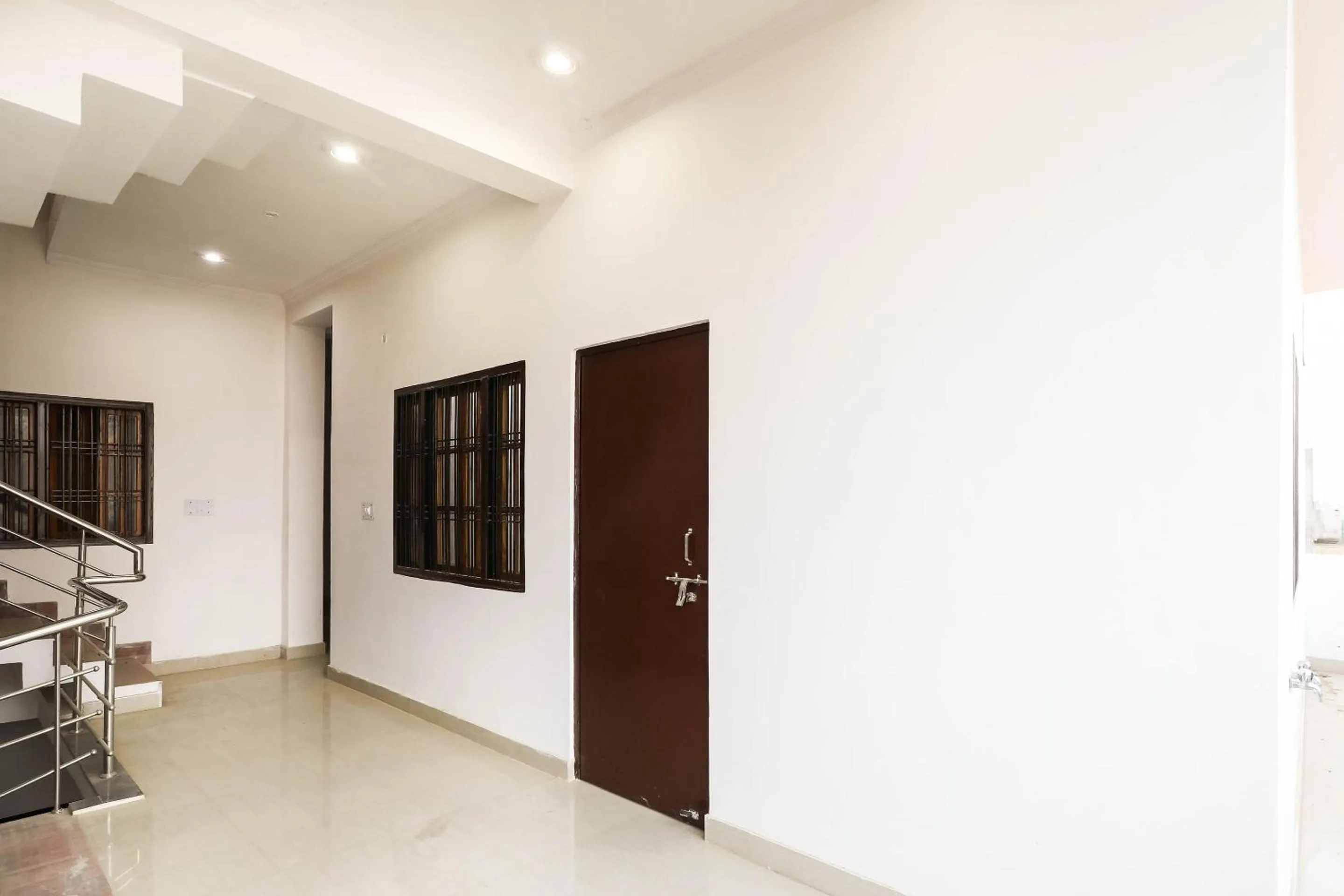 Lobby or reception in SPOT ON 76421 Kuldeep Inn