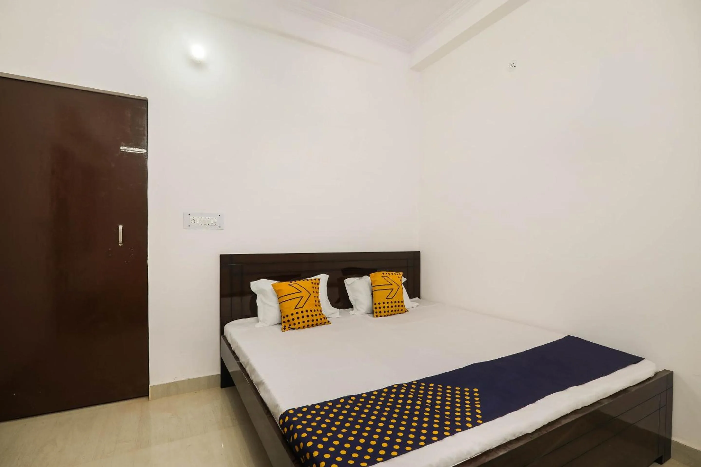 Bedroom, Bed in SPOT ON 76421 Kuldeep Inn