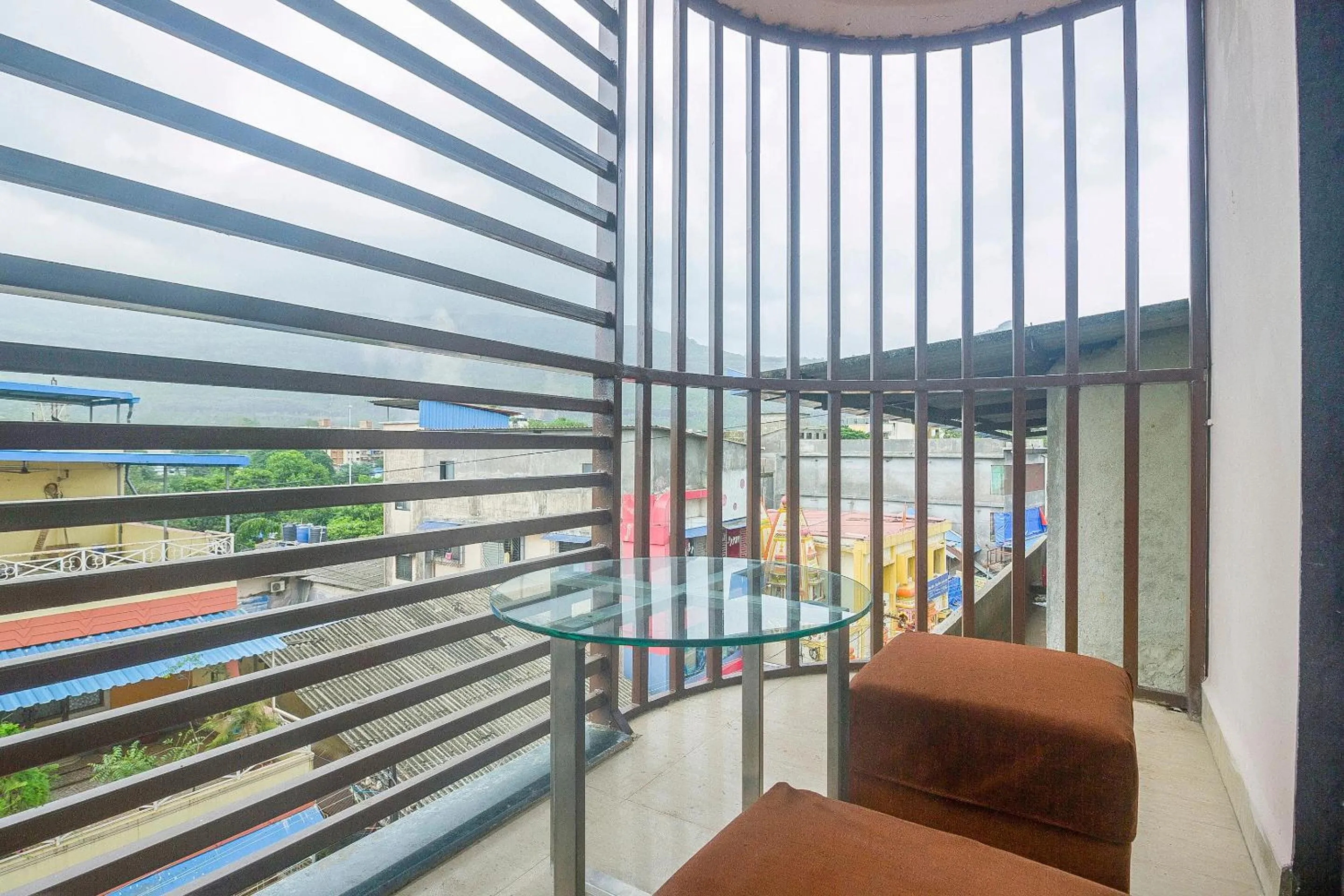 Facade/entrance in Hotel O Samrat Palace