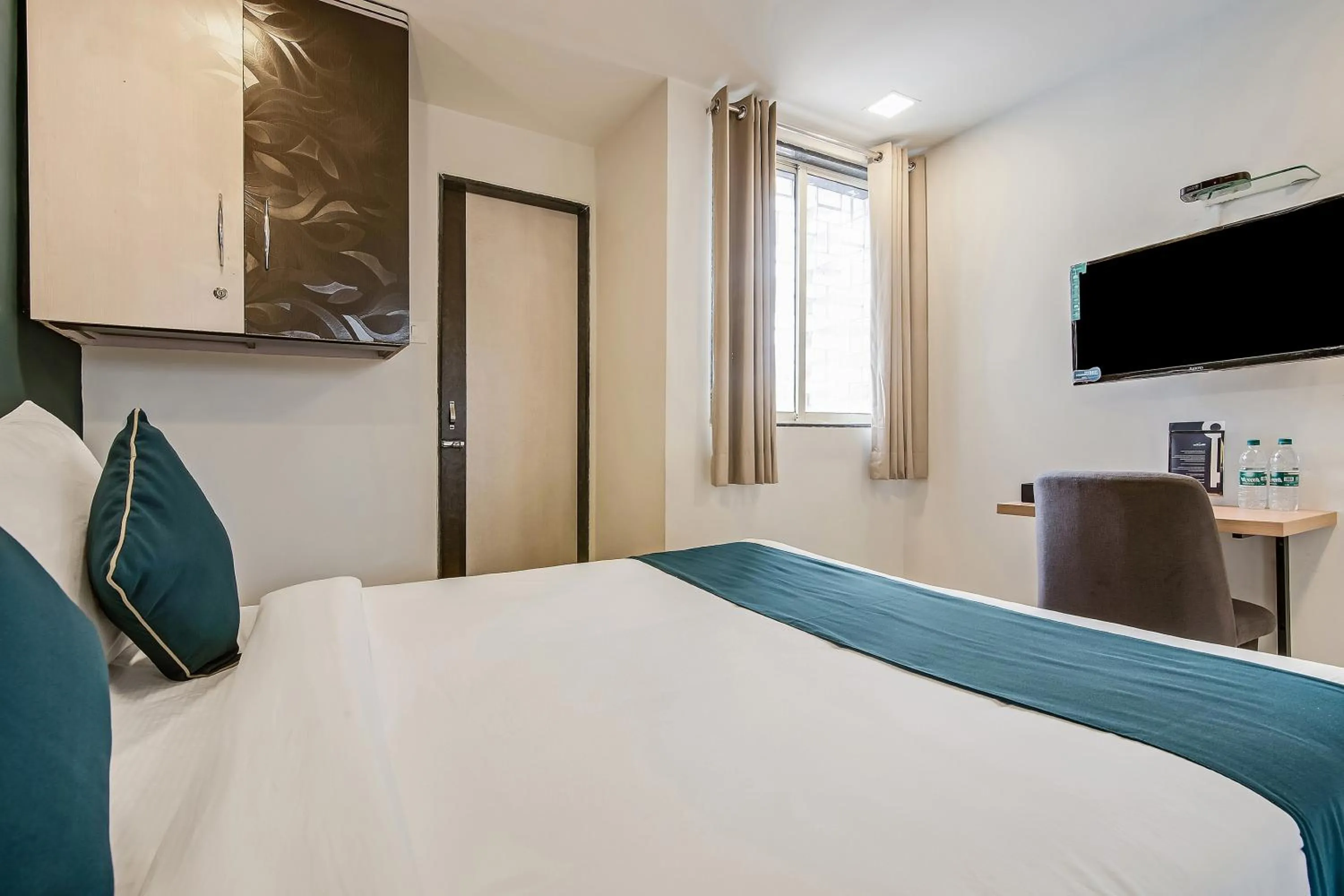 Other, Bed in Hotel O Nirsukh Palace