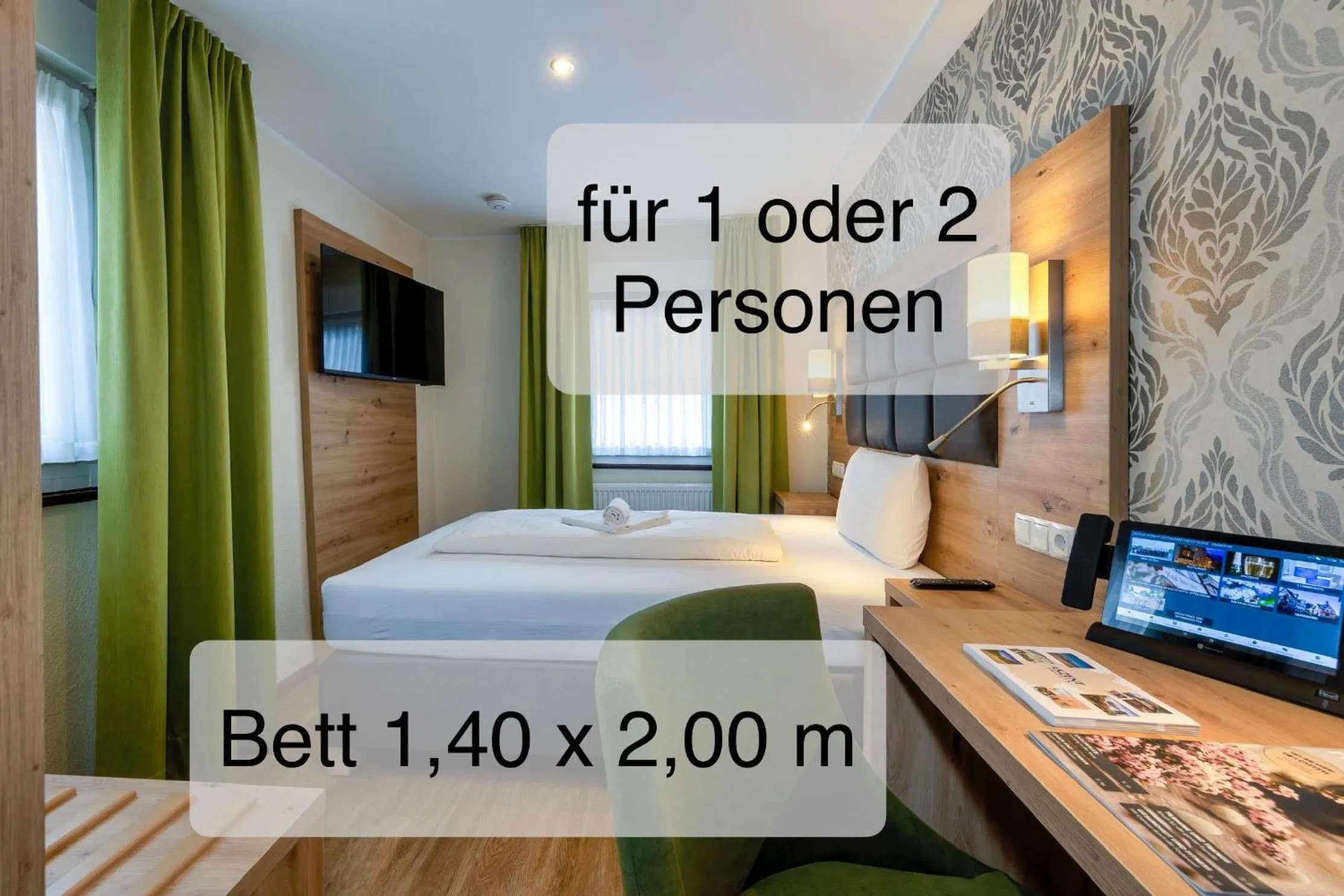 Photo of the whole room, Bed in AKZENT Hotel Restaurant Roter Ochse Rhens bei Koblenz