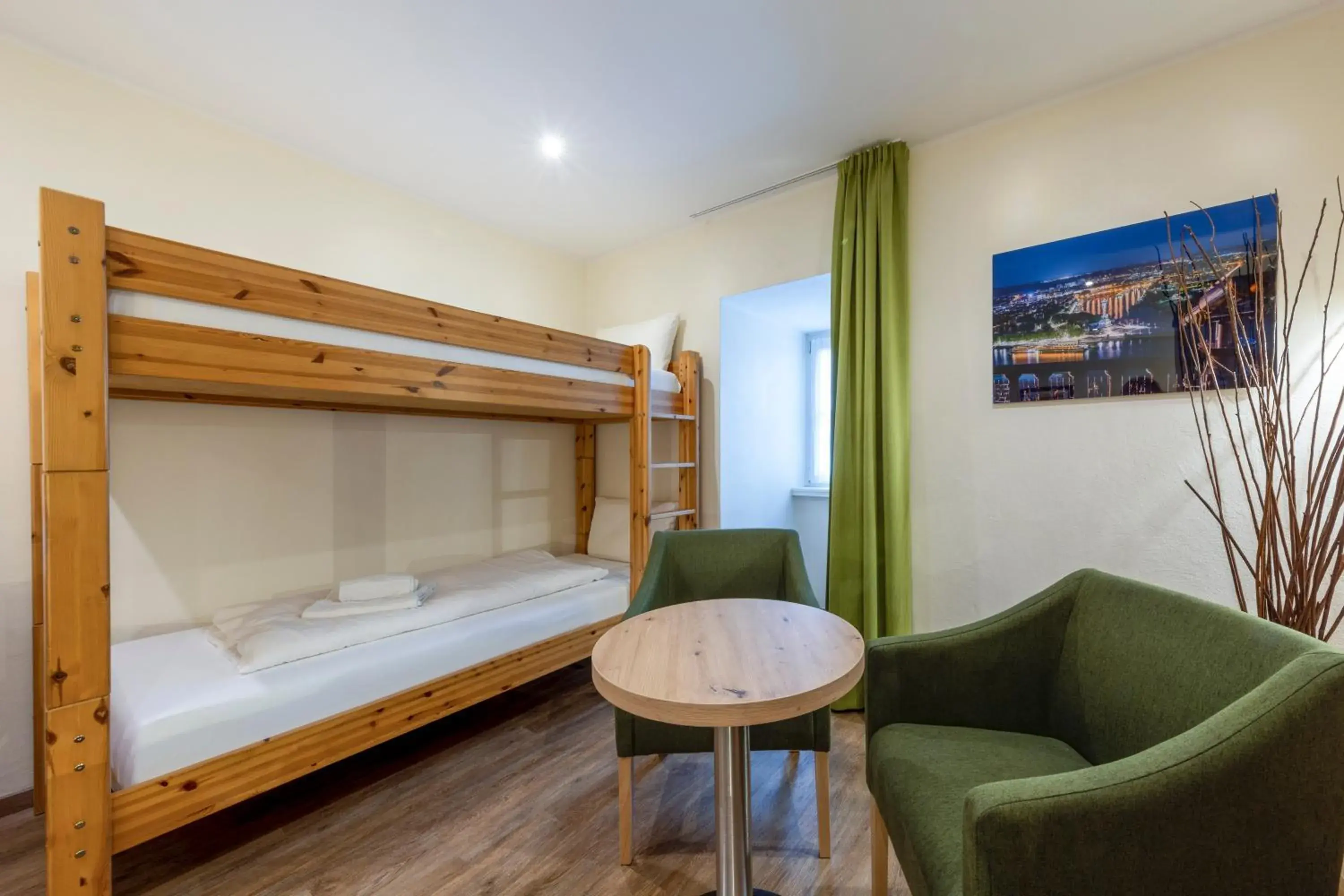 Family Room- Main Building in AKZENT Hotel Restaurant Roter Ochse Rhens bei Koblenz Family Room- Main Building in AKZENT Hotel Restaurant Roter Ochse Rhens bei Koblenz