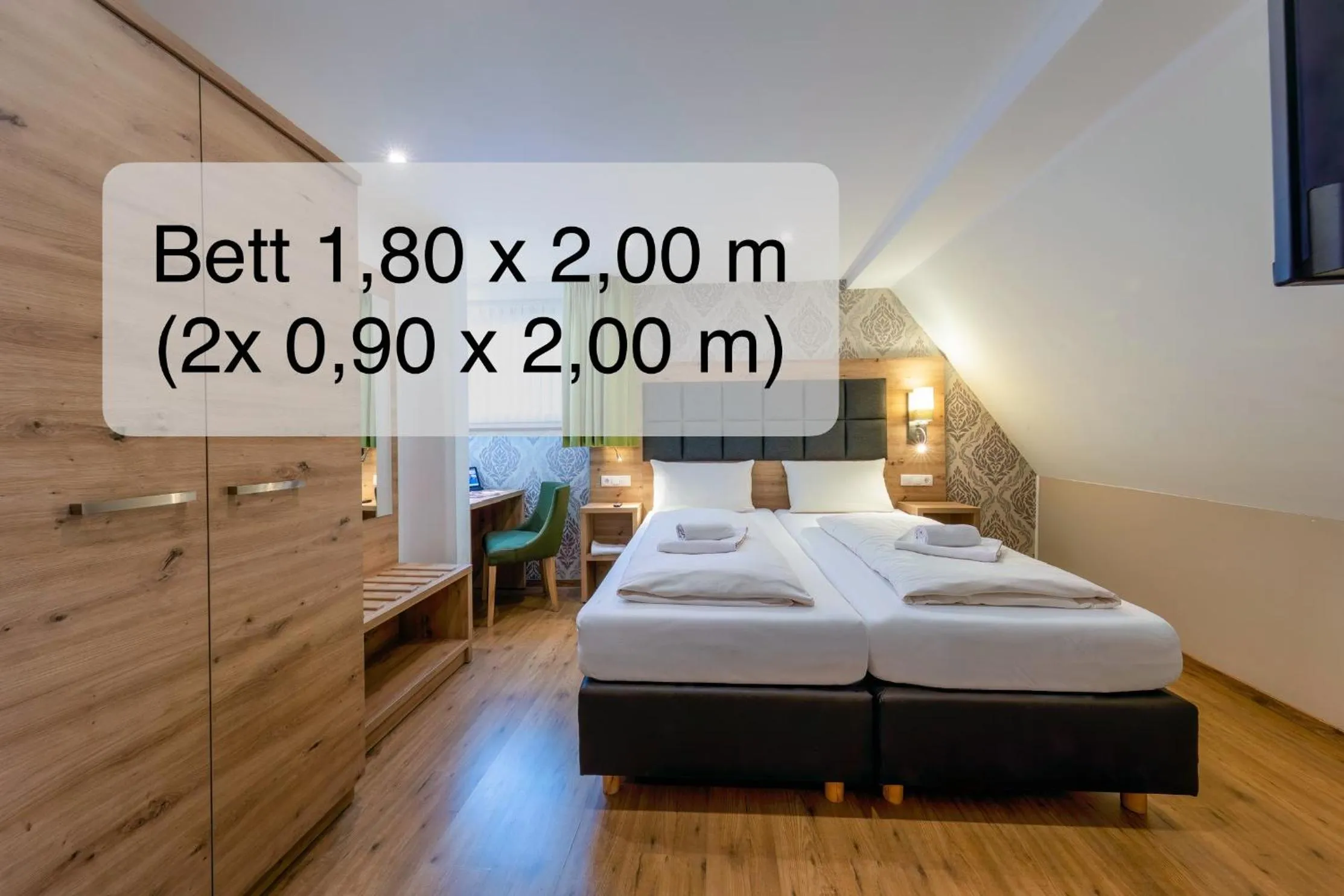 Photo of the whole room, Bed in AKZENT Hotel Restaurant Roter Ochse Rhens bei Koblenz