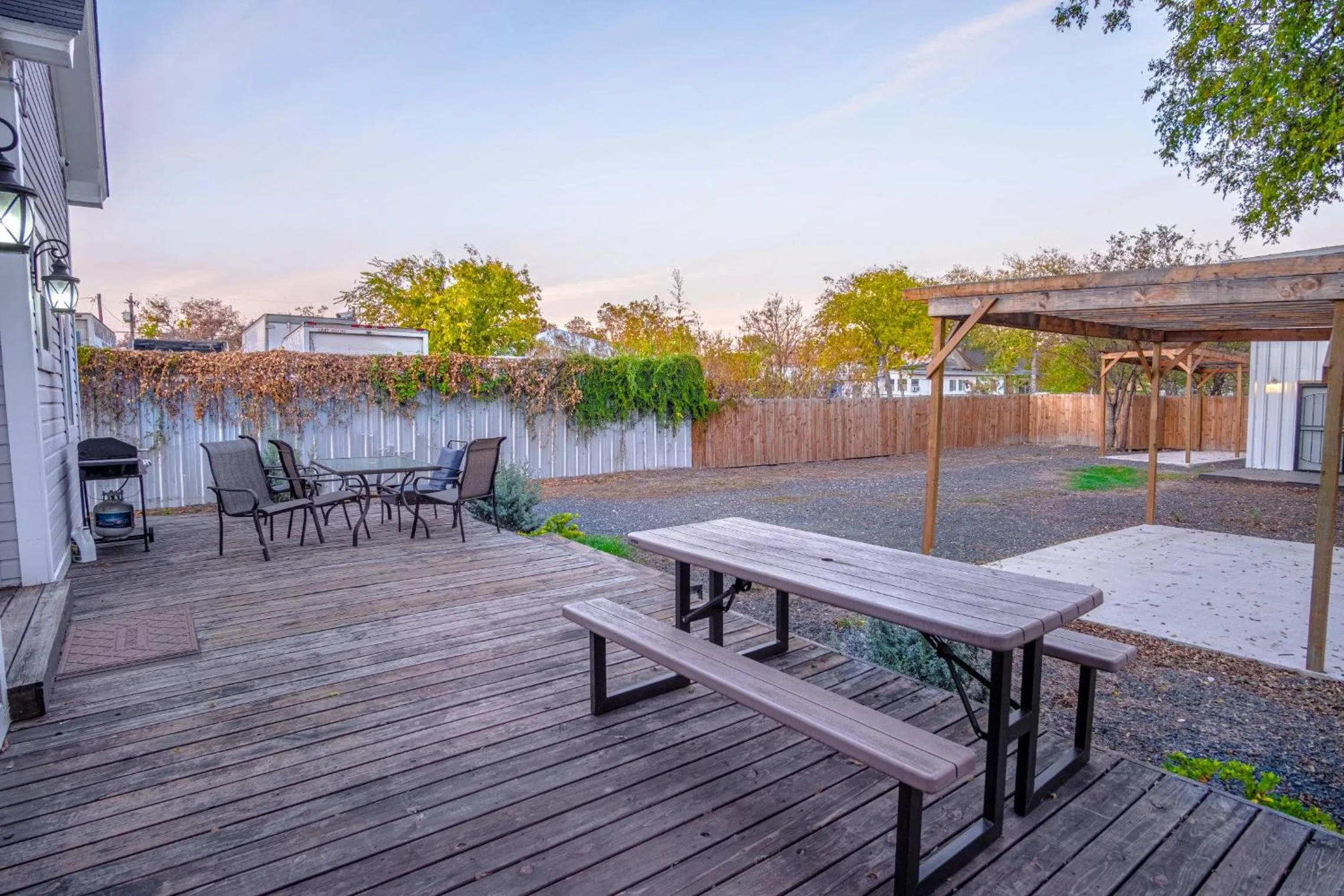 BBQ facilities in Prosperity Place Remodeled 3BR 2BA Near Downtown
