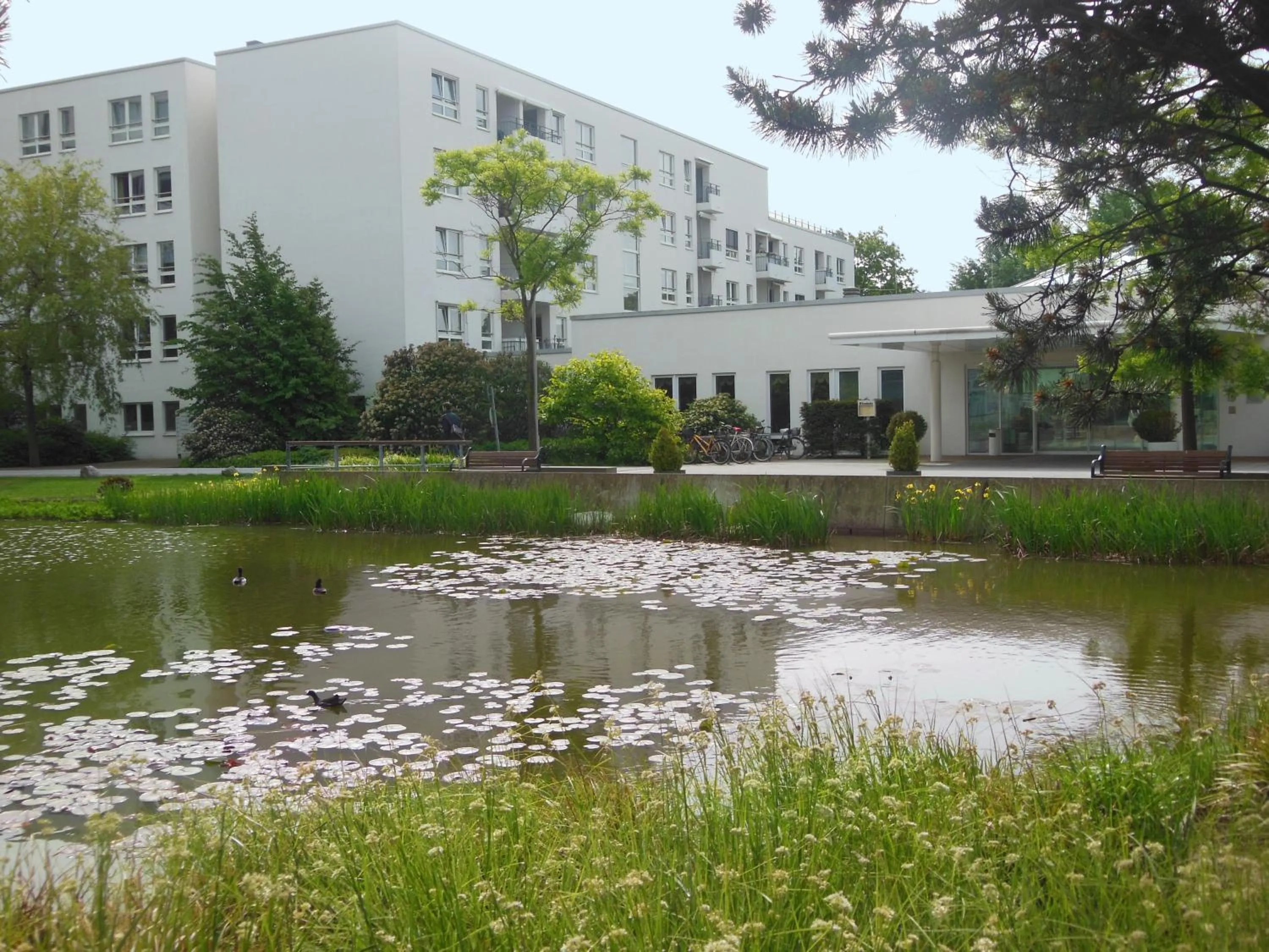 Property building in New Living Home Residenzhotel Hamburg