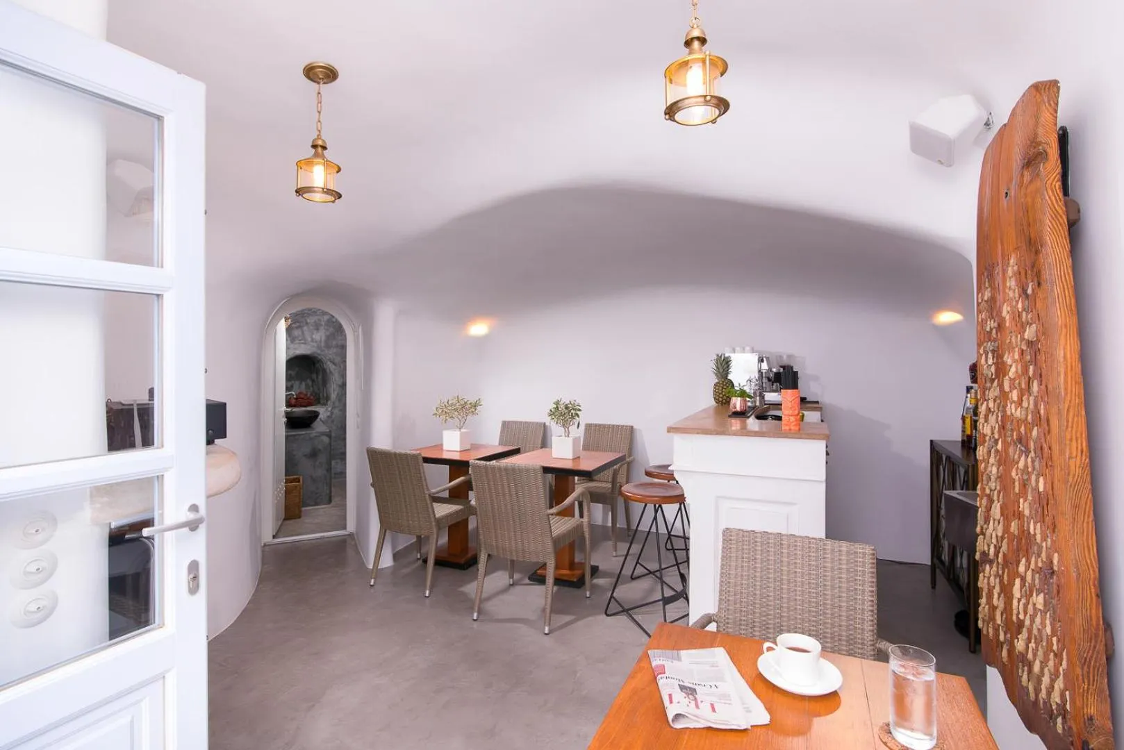 Lounge or bar in Pezoules of Oia