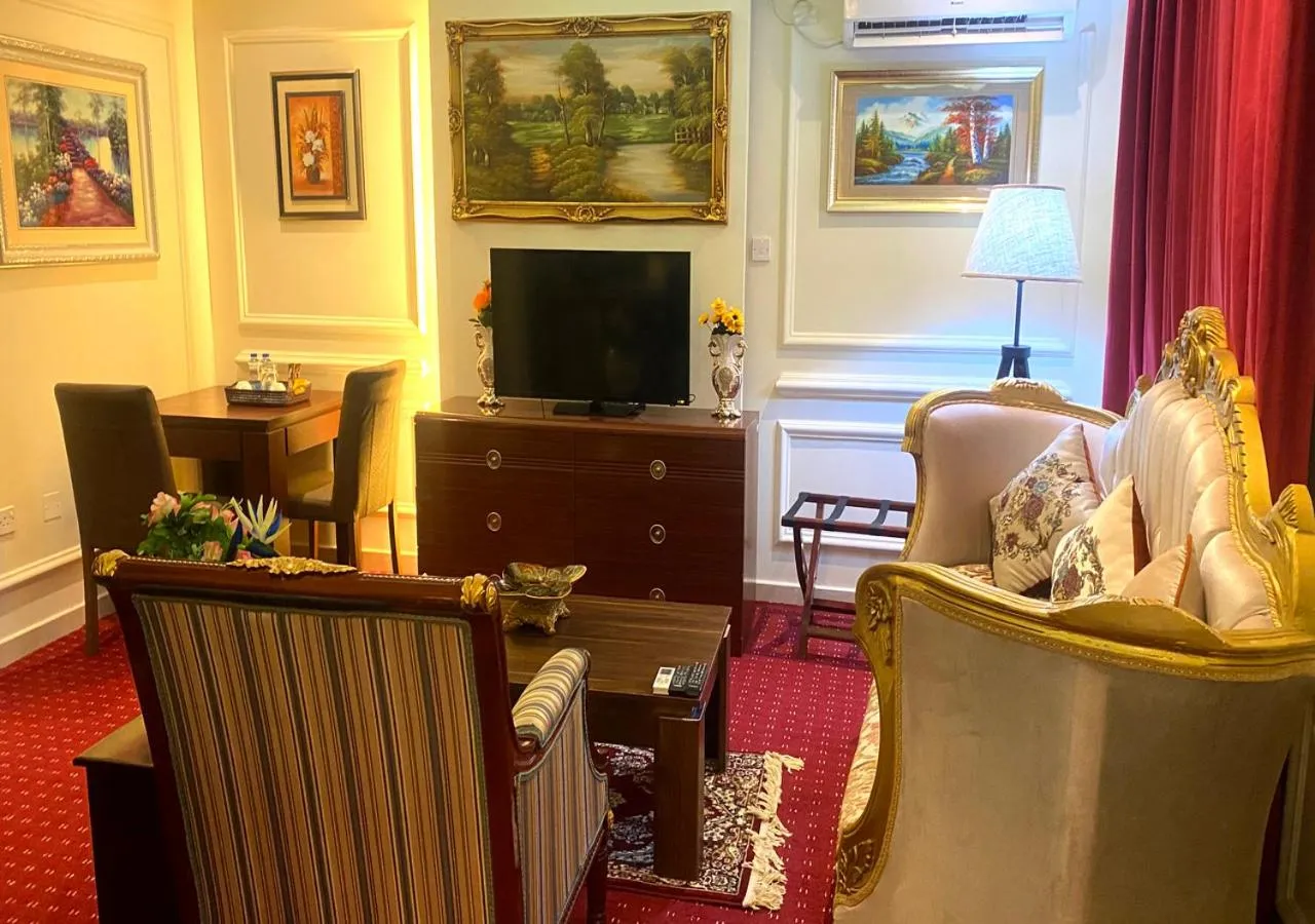 Living room in Majestic Hotel