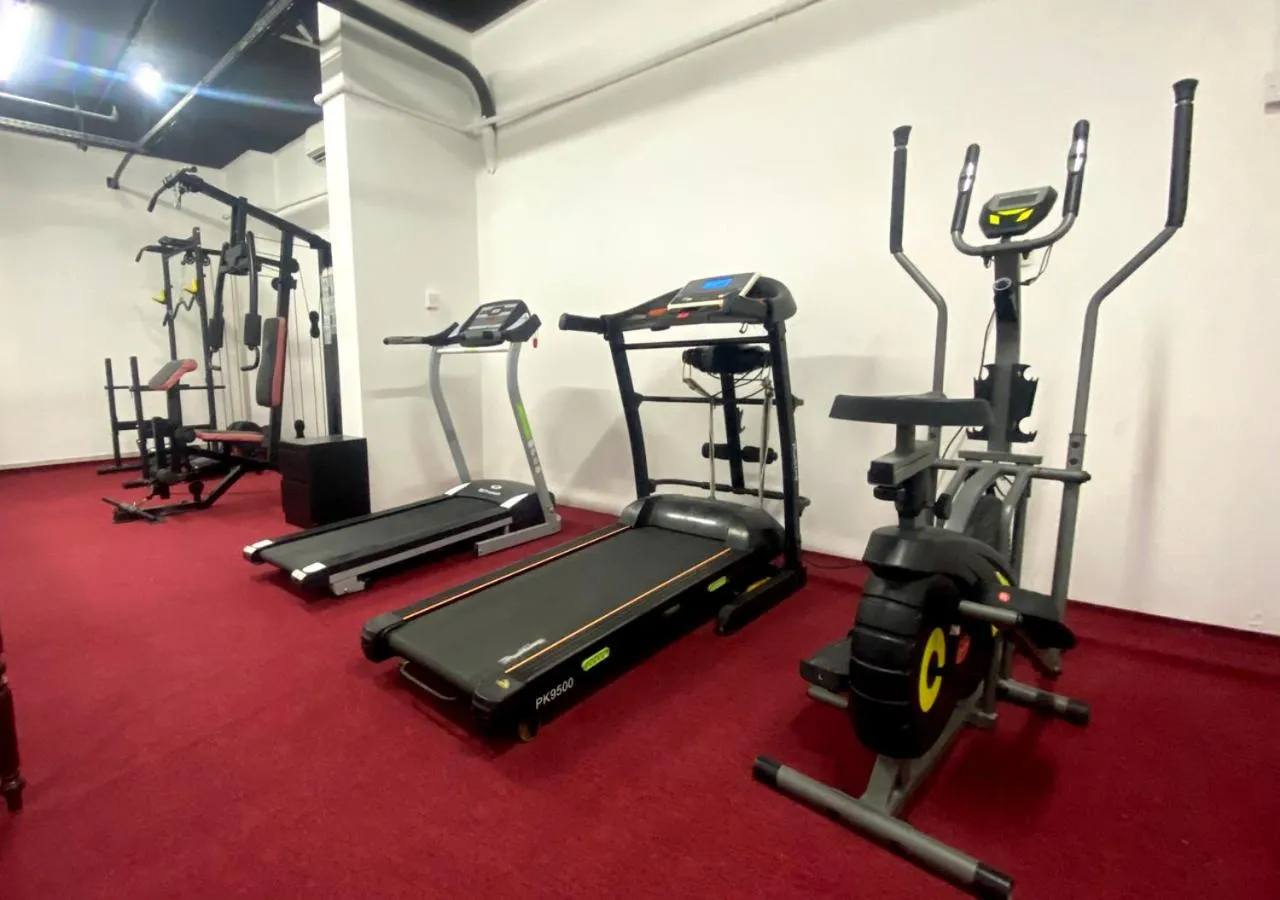 Fitness centre/facilities in Majestic Hotel