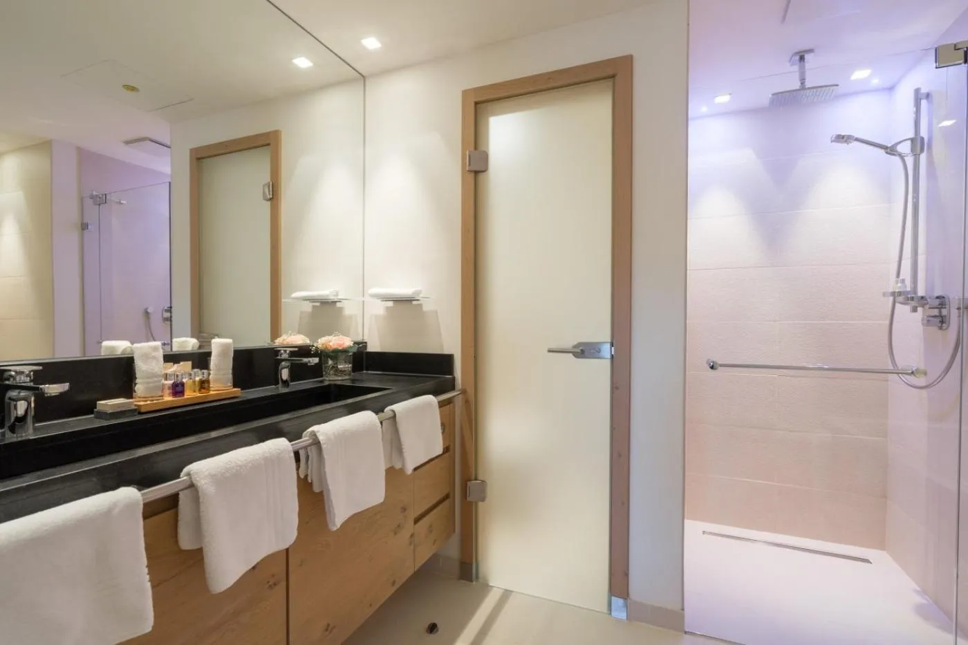 Bathroom in Hotel Exquisit