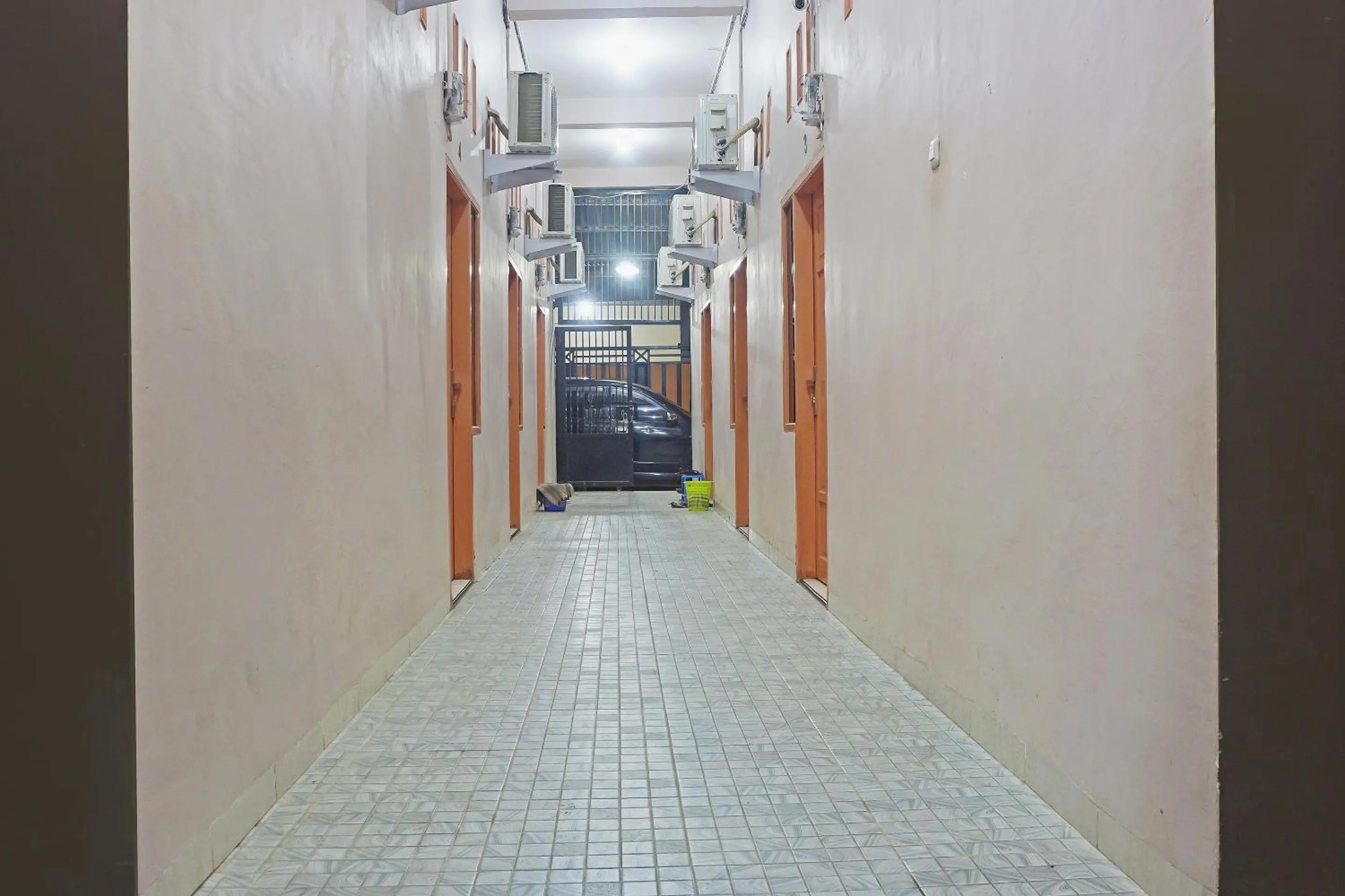 Lobby or reception in Hotel O Almeerah Homestay Syariah Near RS Hermina