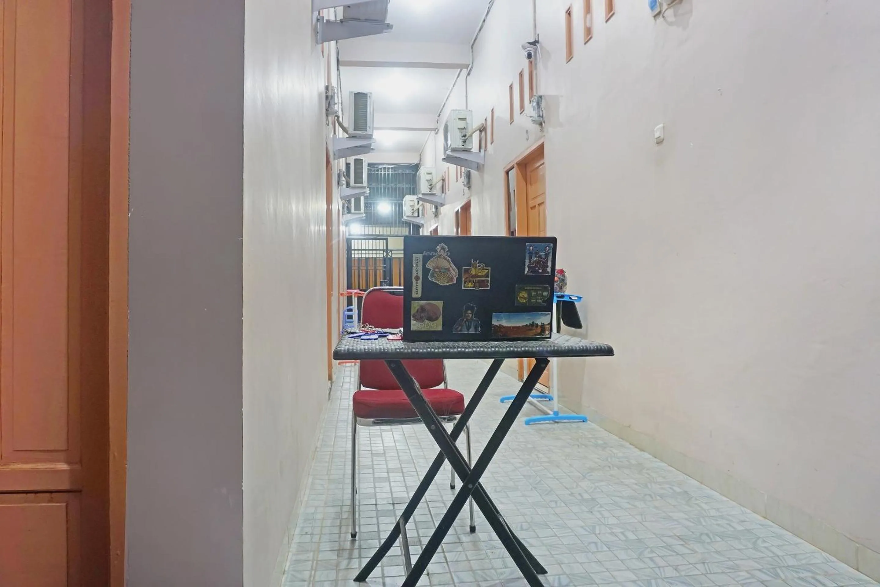 Lobby or reception in Hotel O Almeerah Homestay Syariah Near RS Hermina