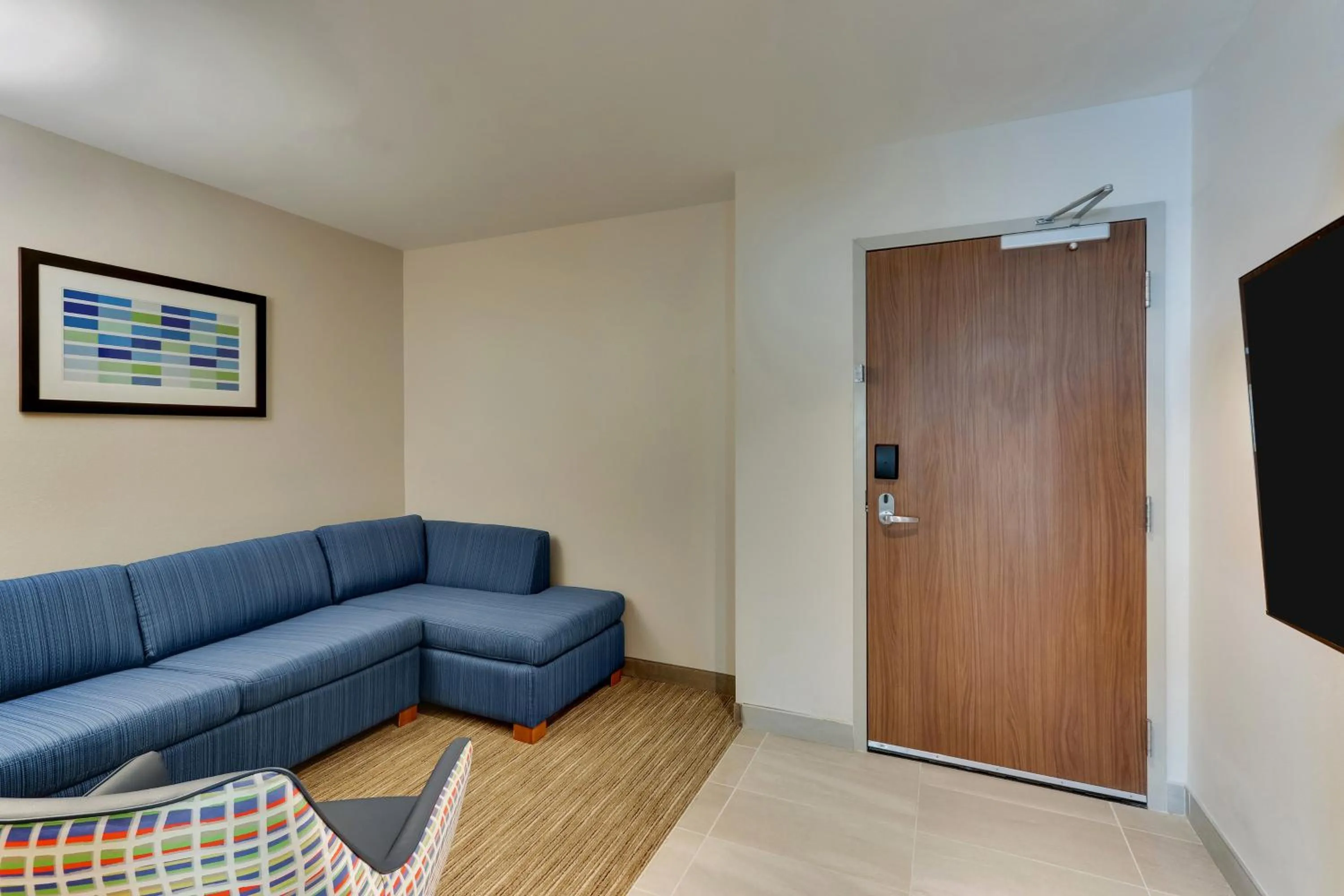 Photo of the whole room in Holiday Inn Express & Suites - Dawsonville by IHG