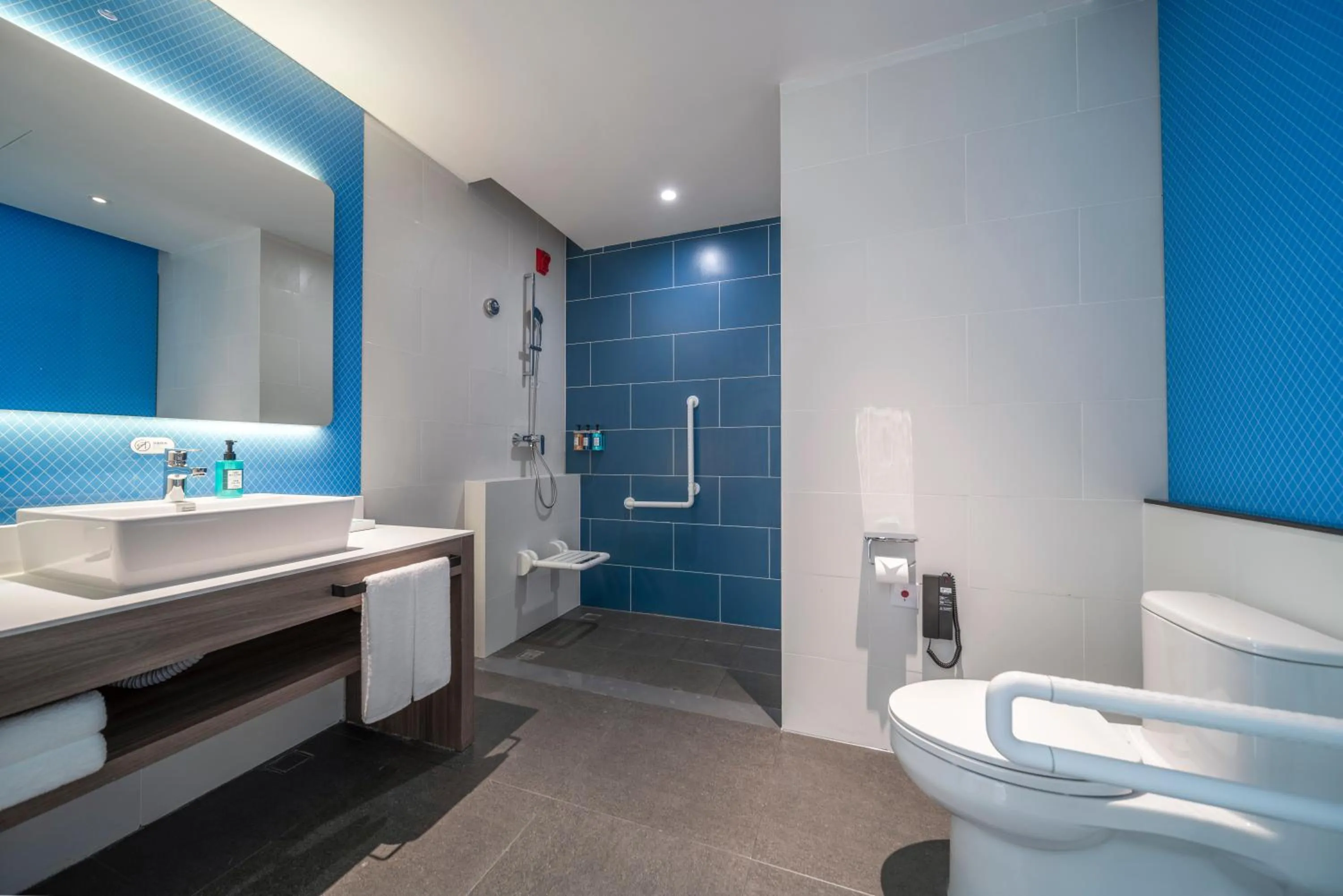 Holiday Inn Express Zhuhai Gongbei by IHG