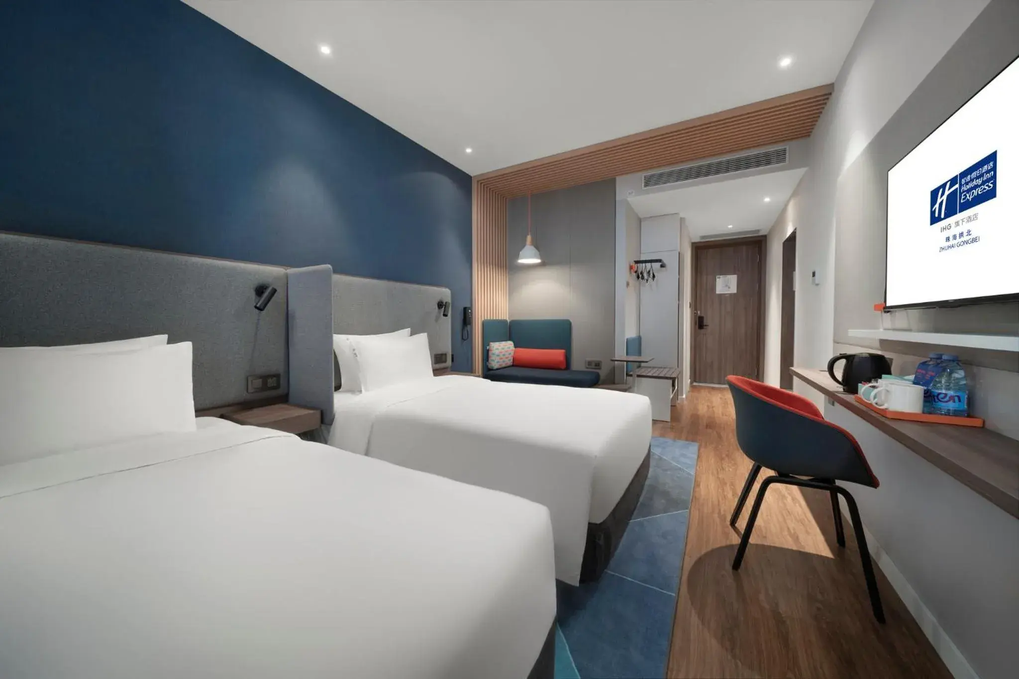 Standard Room in Holiday Inn Express Zhuhai Gongbei by IHG Standard Room in Holiday Inn Express Zhuhai Gongbei by IHG