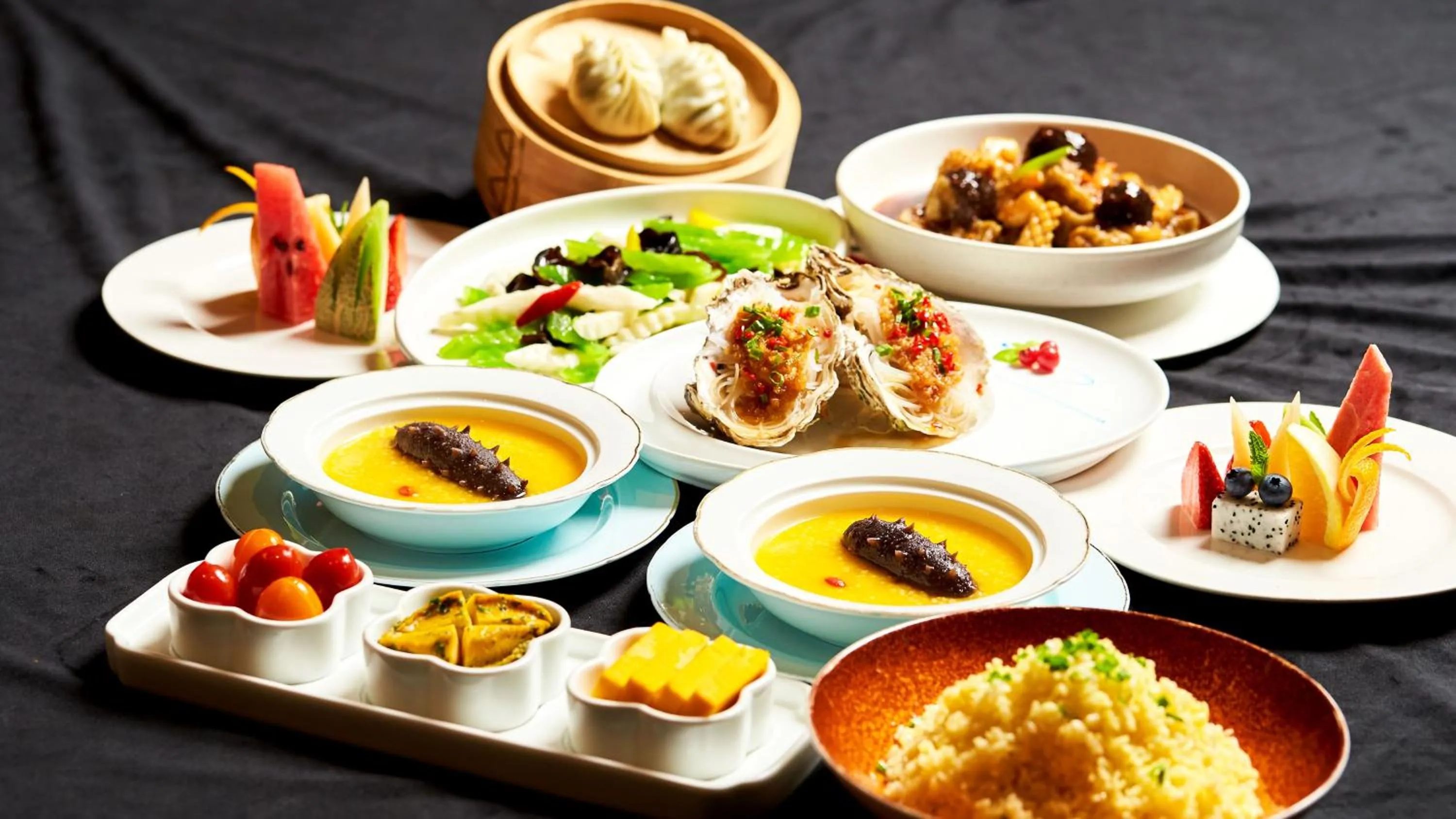 Restaurant/places to eat in Crowne Plaza Dalian Xinghai by IHG