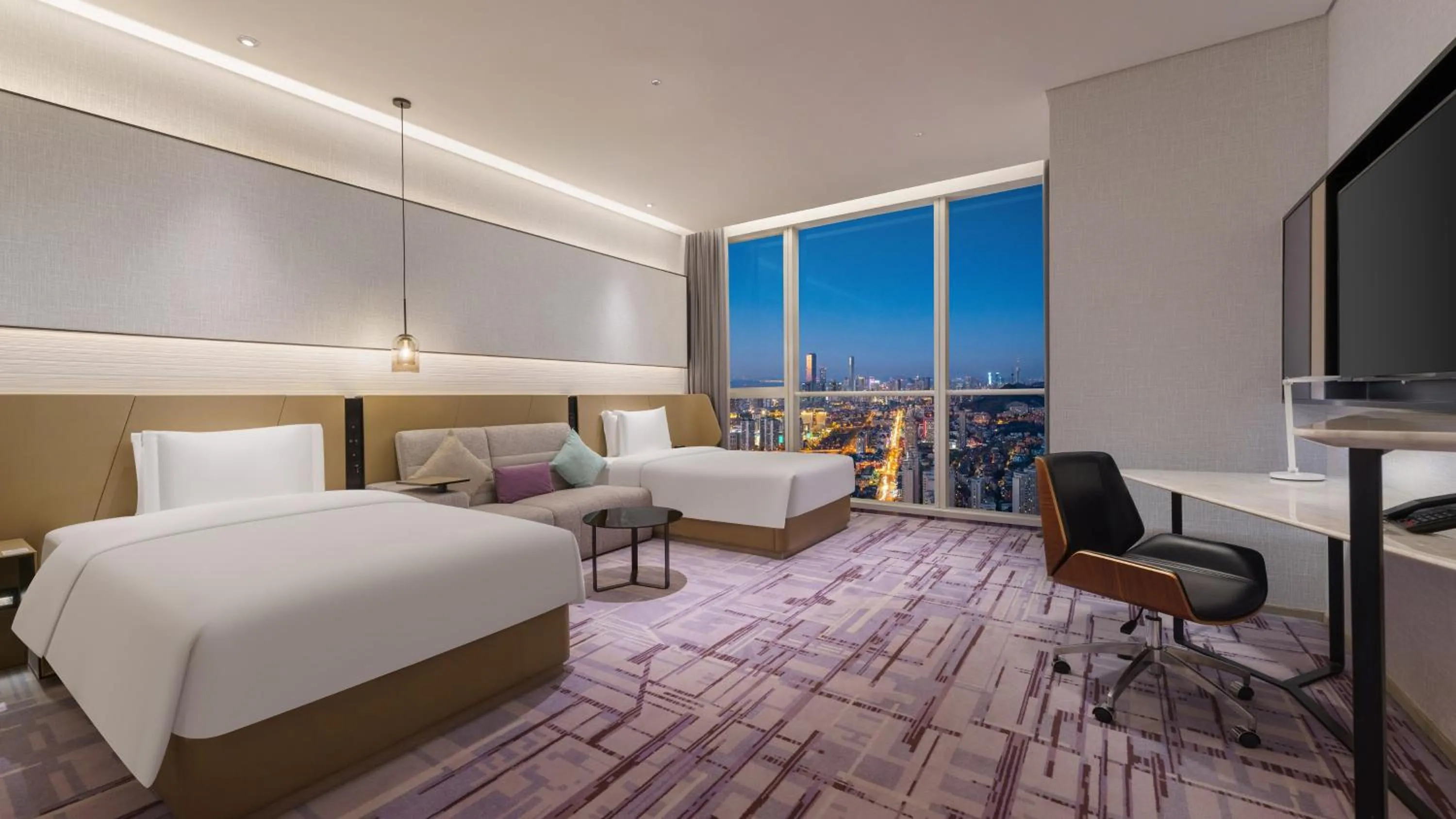 Photo of the whole room, Bed in Crowne Plaza Dalian Xinghai by IHG