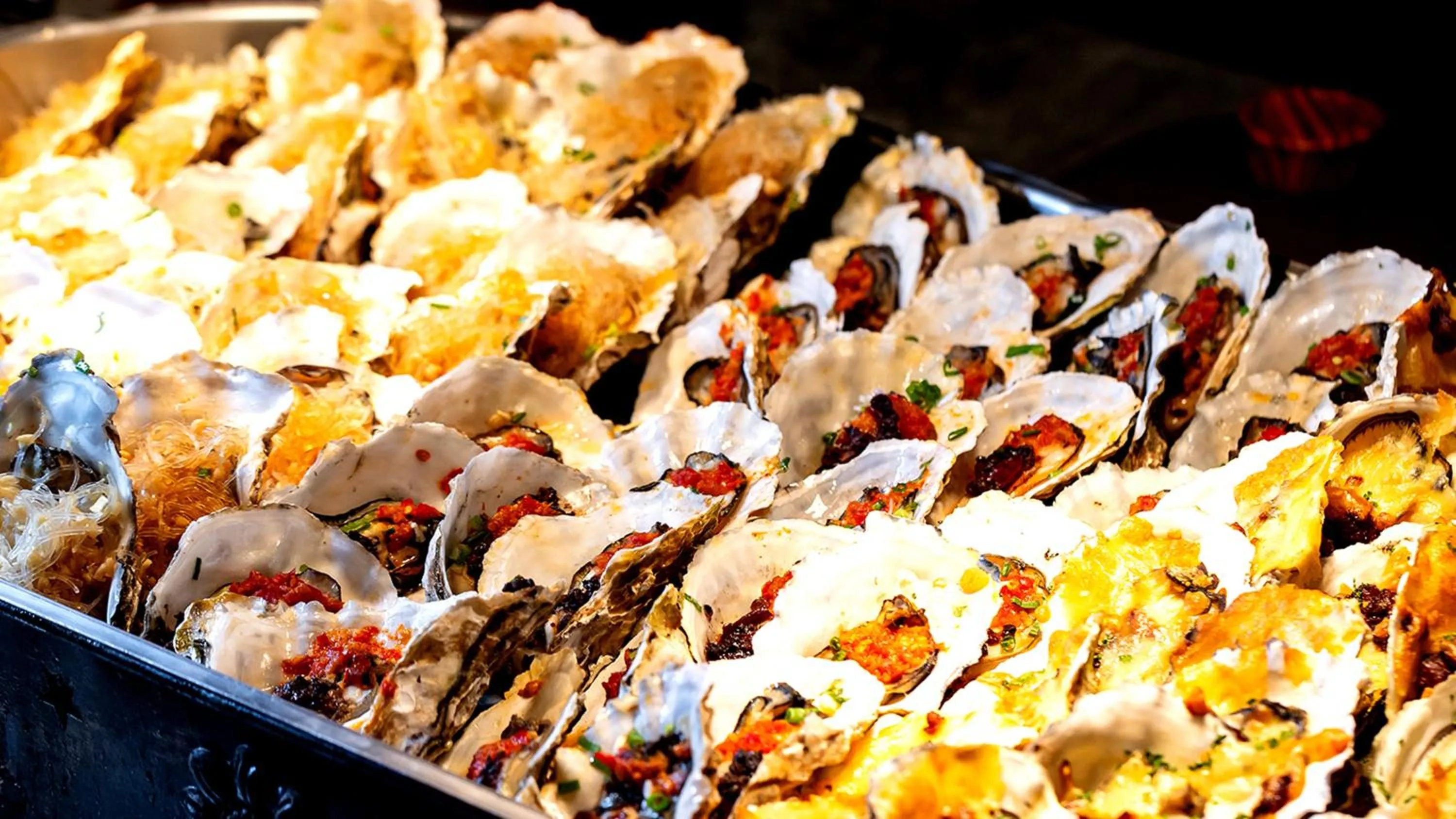 Restaurant/places to eat in Crowne Plaza Dalian Xinghai by IHG