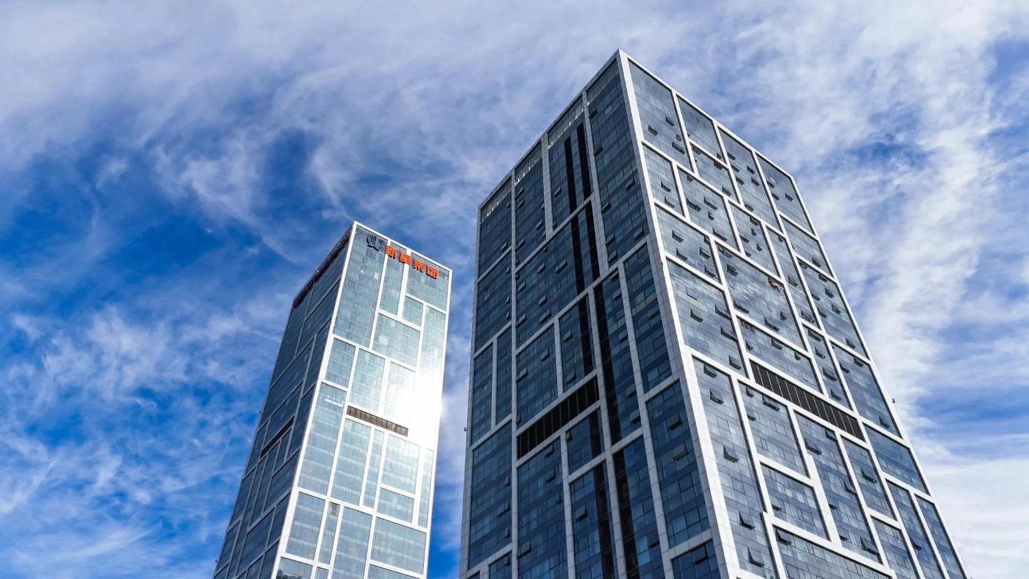 Area and facilities in Crowne Plaza Dalian Xinghai by IHG