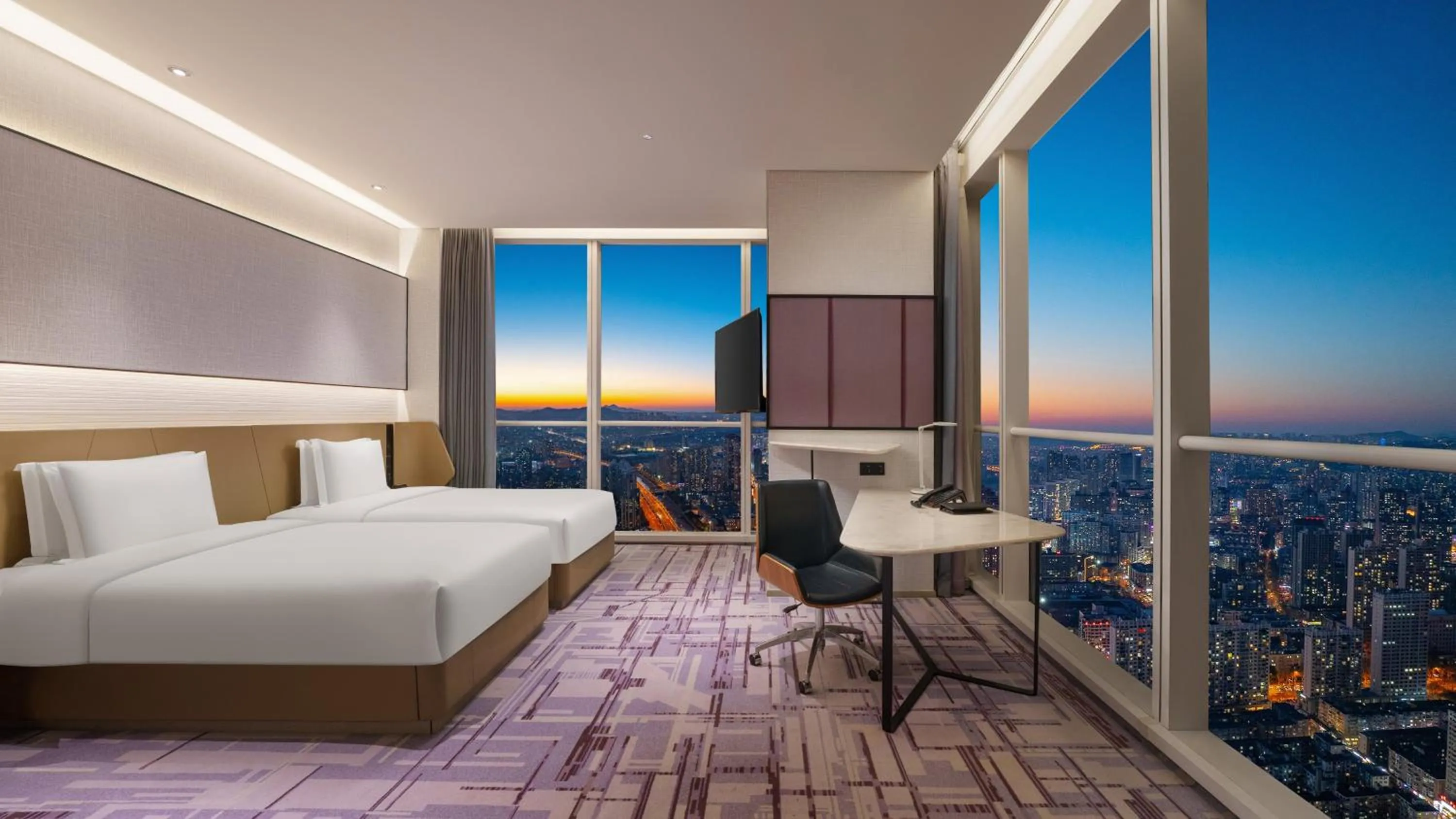 Photo of the whole room, Bed in Crowne Plaza Dalian Xinghai by IHG