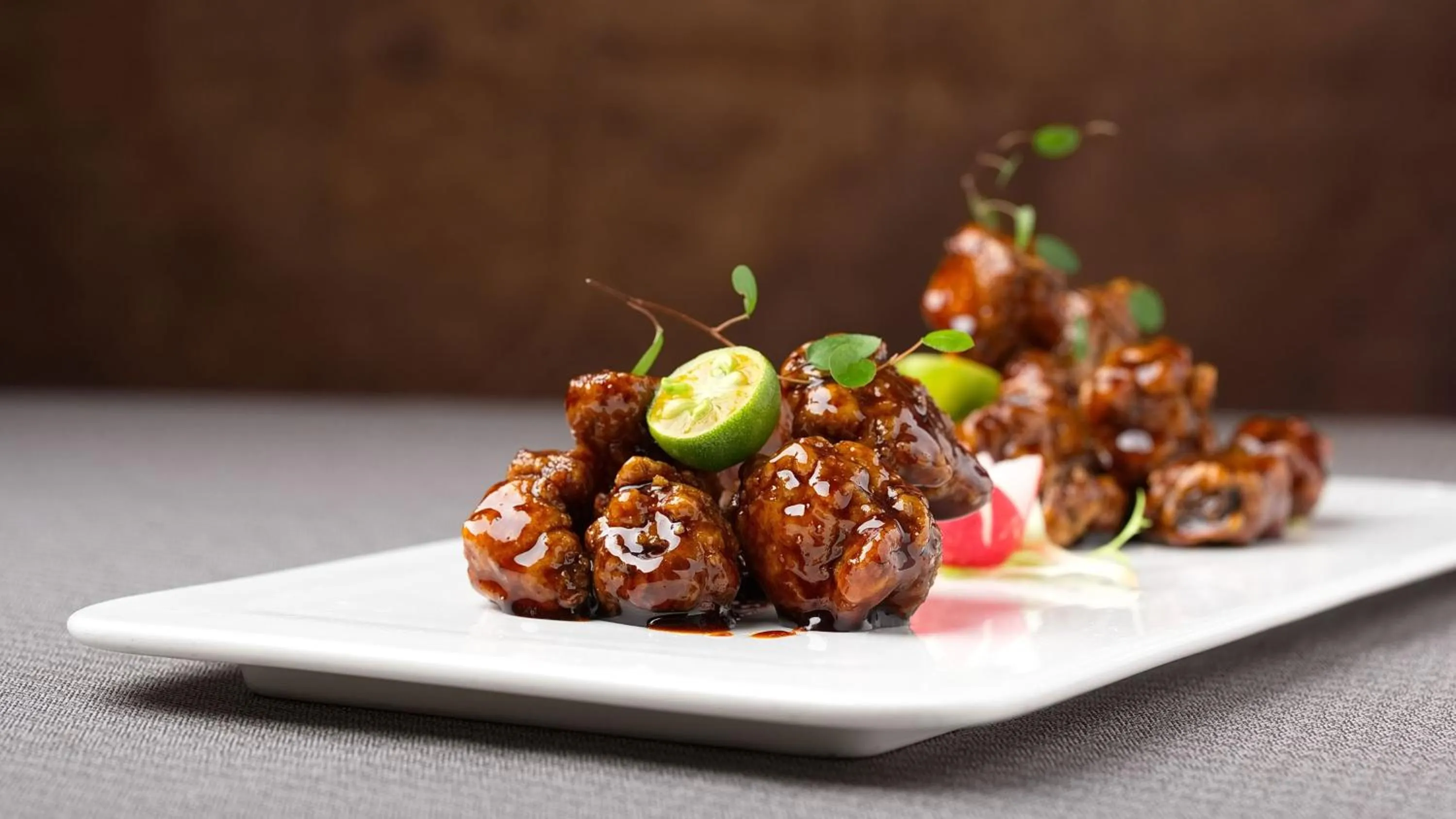 Restaurant/places to eat in Crowne Plaza Dalian Xinghai by IHG