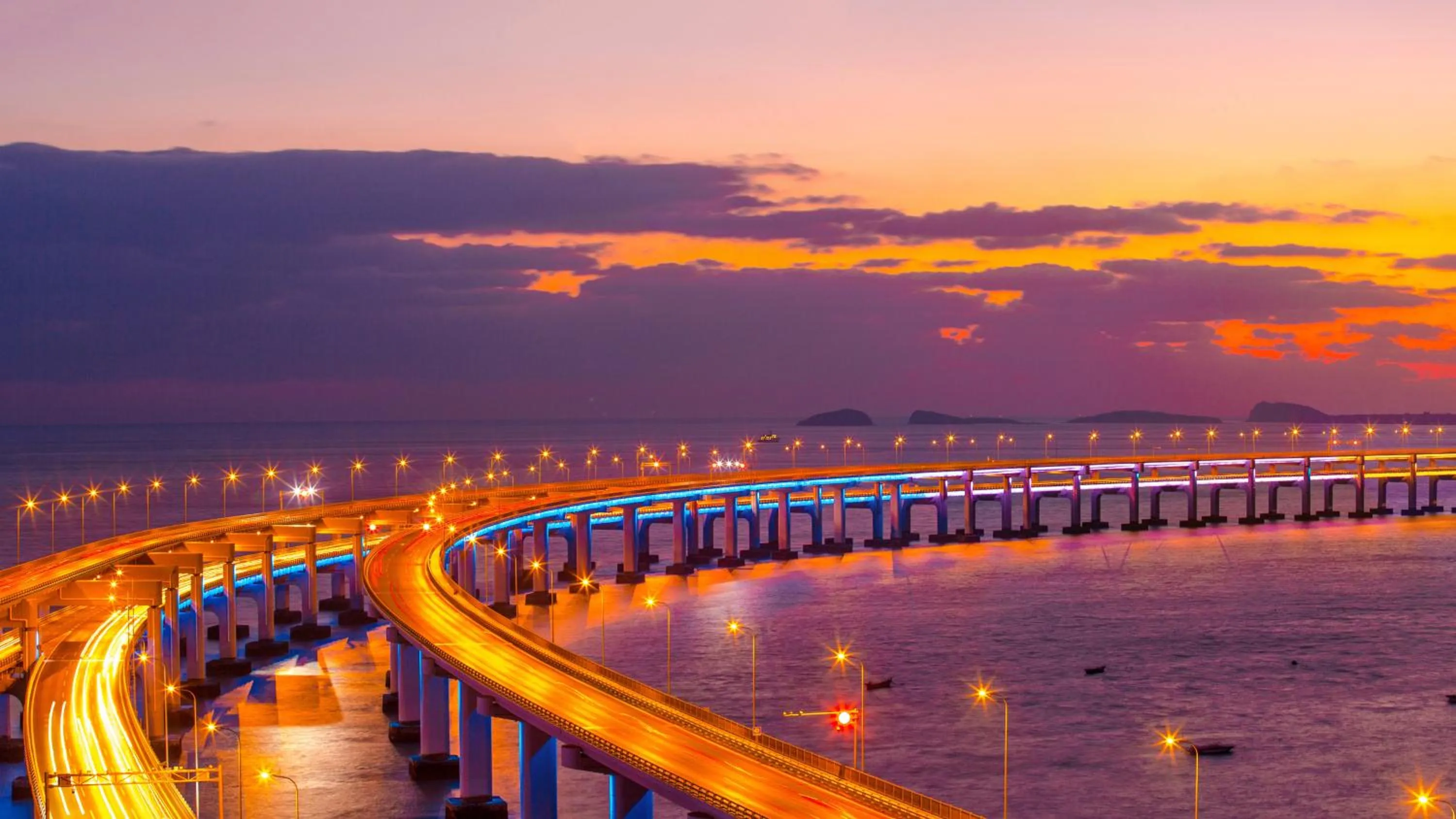 Area and facilities in Crowne Plaza Dalian Xinghai by IHG