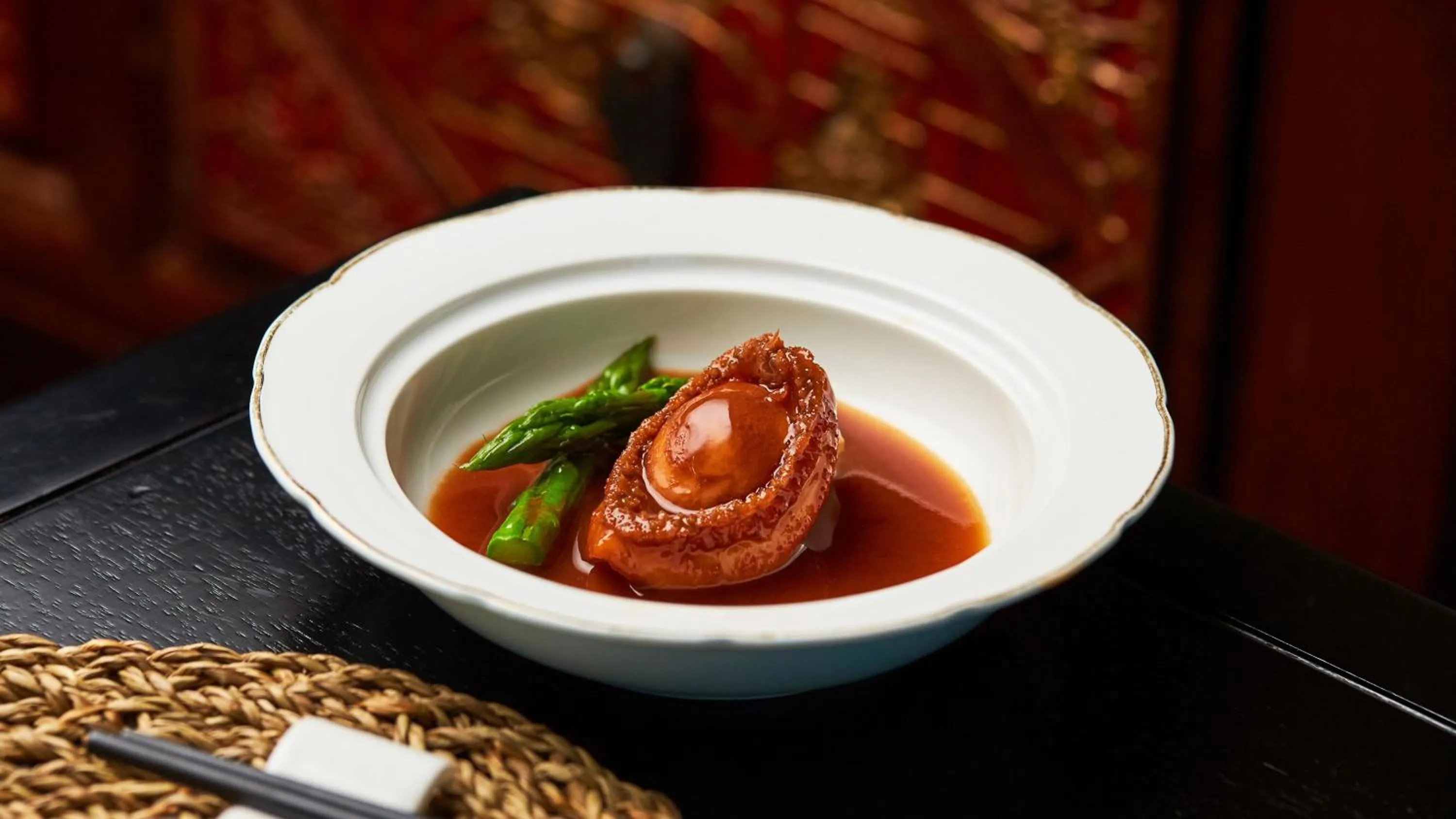 Restaurant/places to eat in Crowne Plaza Dalian Xinghai by IHG